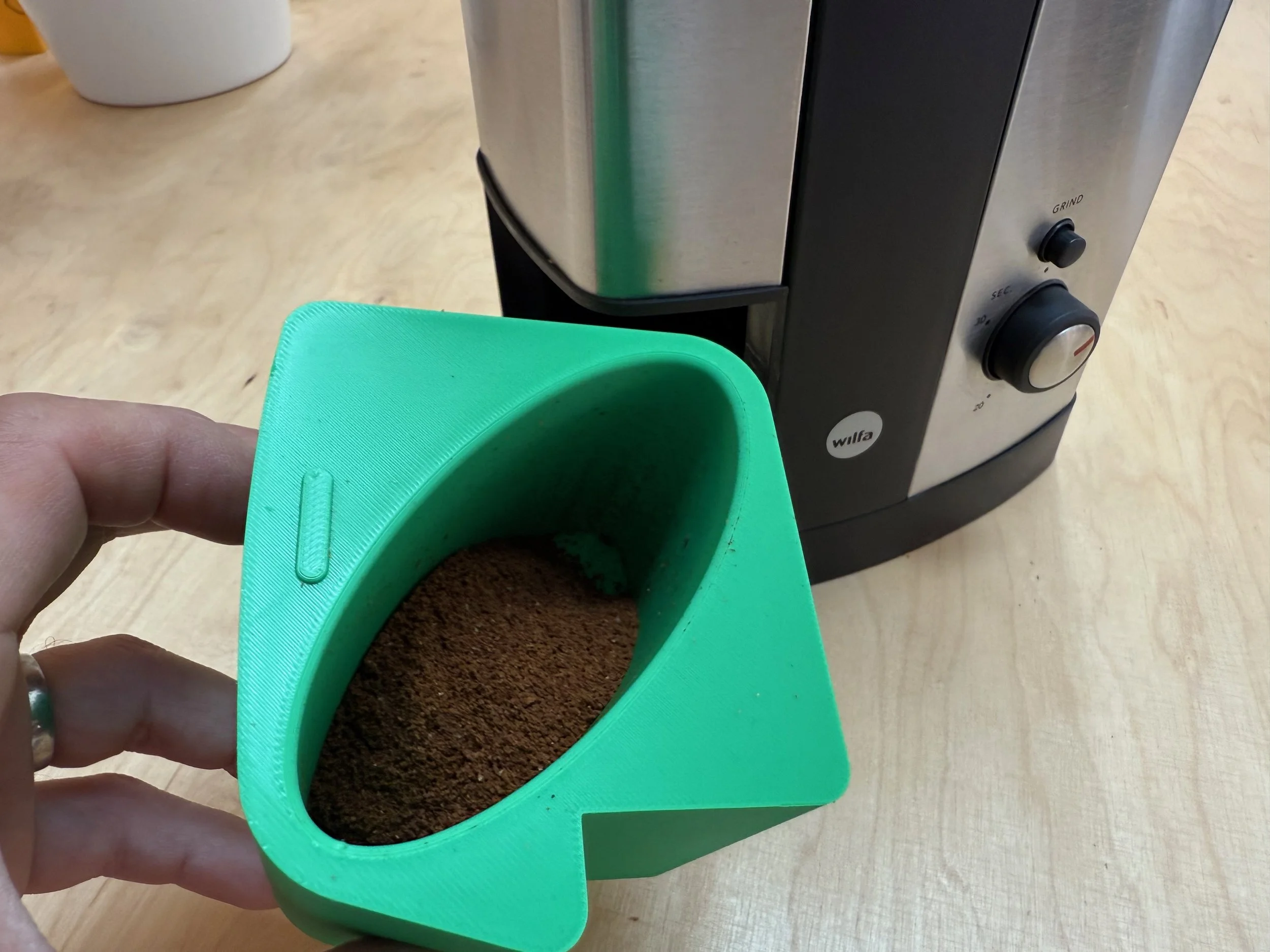 dell-anno-wilfa-svart-grind-hopper-3d-printed-process-03-plymouth.jpg