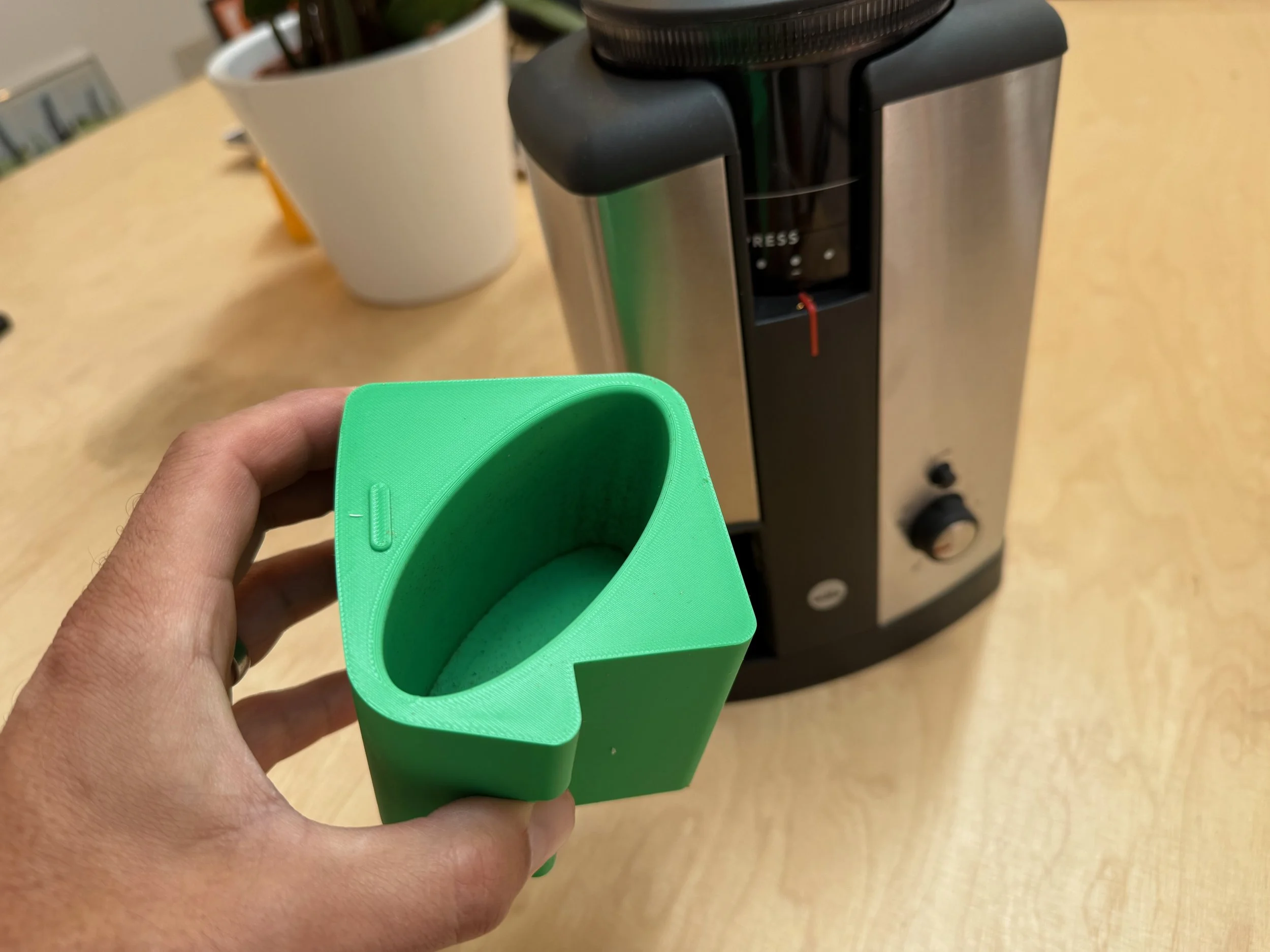 dell-anno-wilfa-svart-grind-hopper-3d-printed-process-02-plymouth.jpg