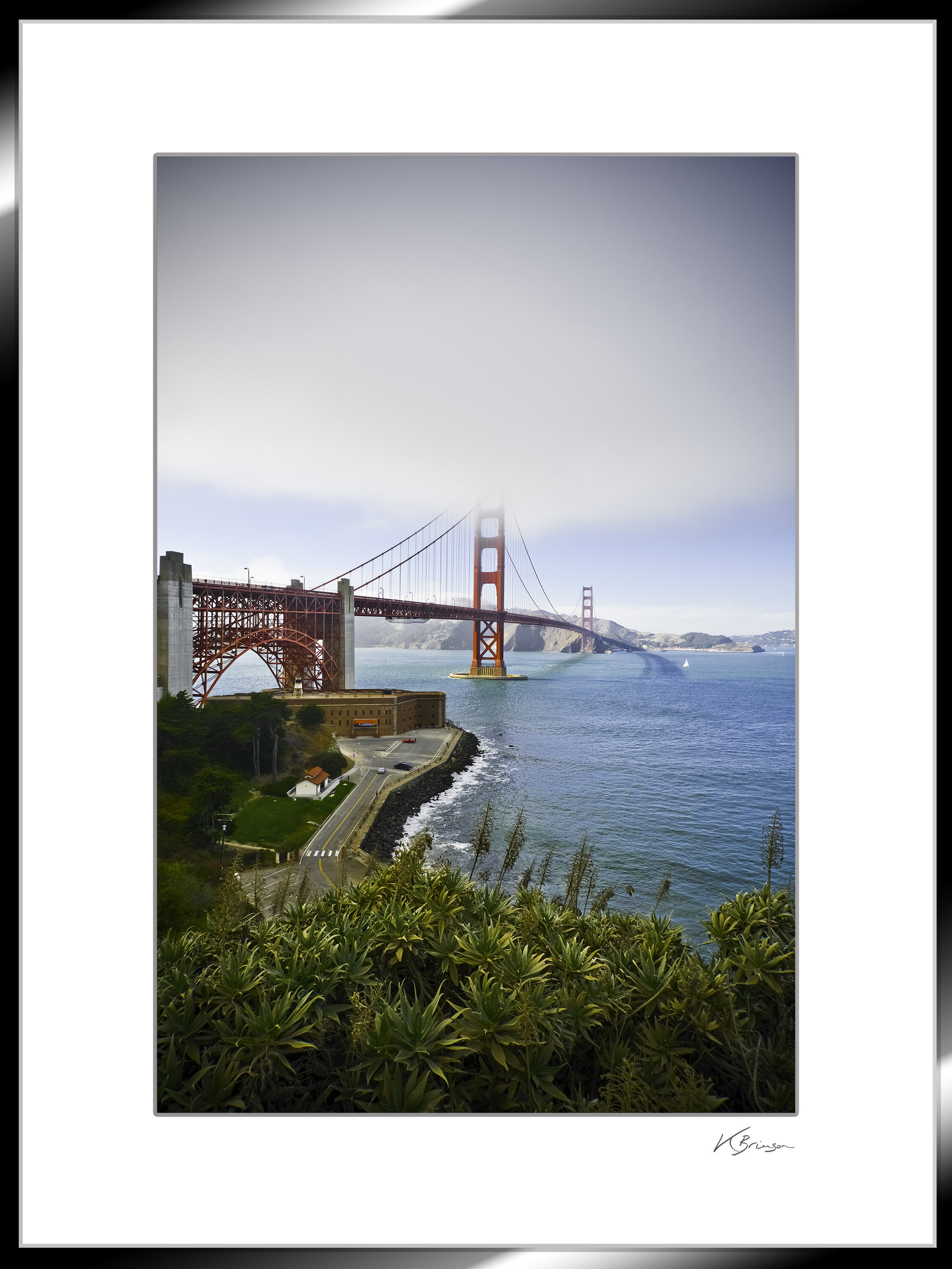 San Fran Golden Gate Black Medium.jpg