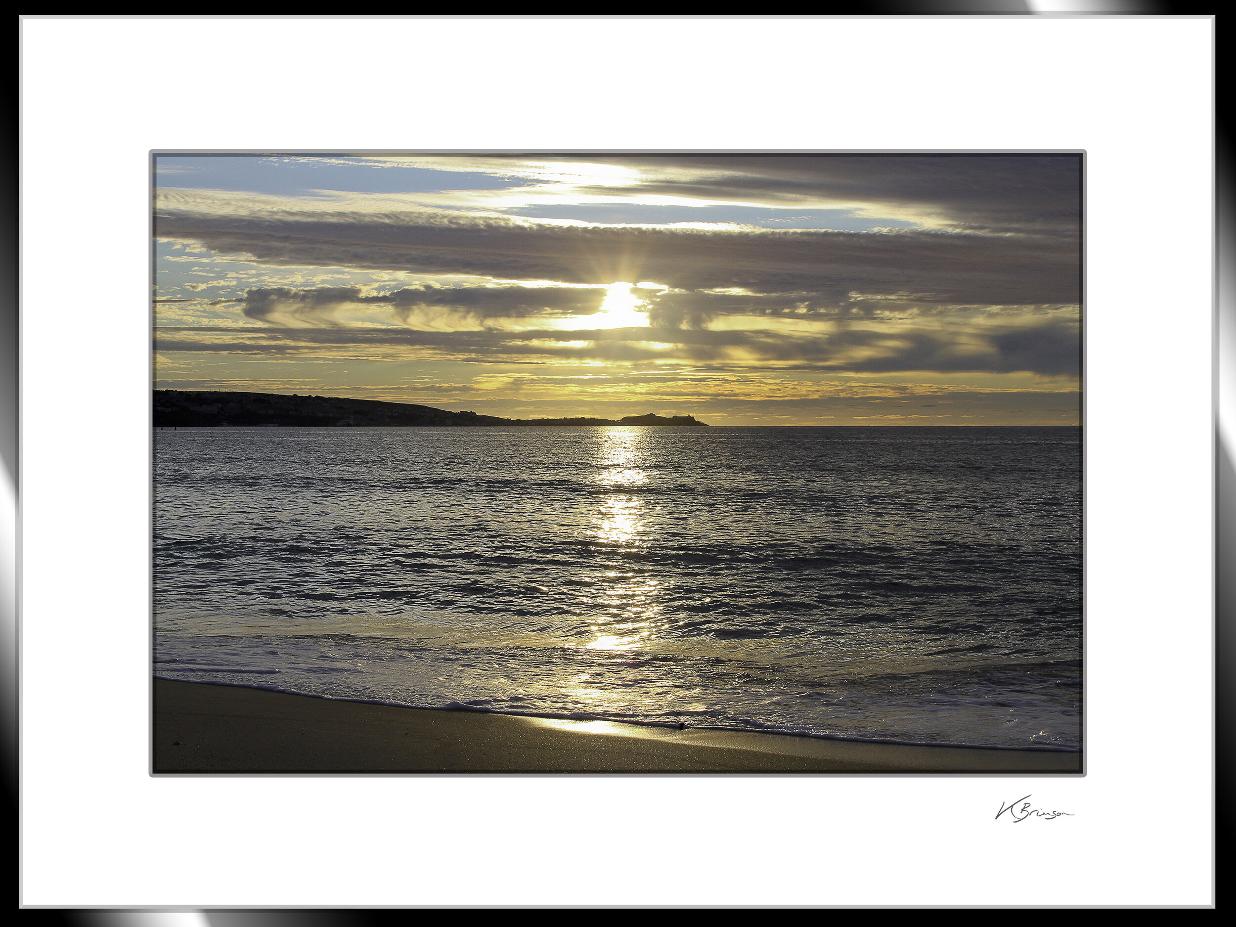 Hayle Sunset Black Metal Frame