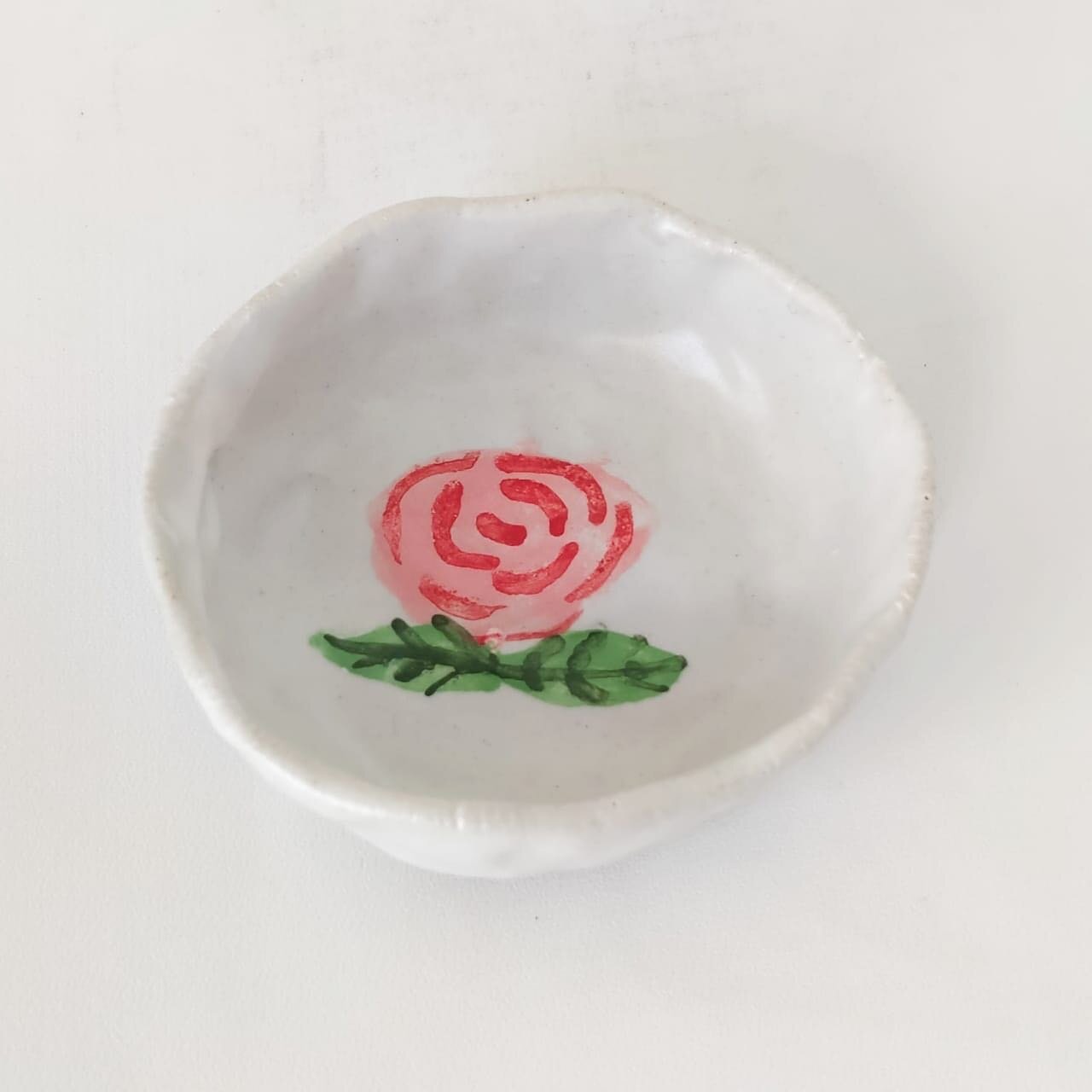 Rose squad are up 🌹 link in bio. Get 10% off for every purchase with code &ldquo;milikkitabersama&rdquo; 

#artaderau #artaderauceramic #artaderaustudio #tokoartaderau #artaderaucustom #artaderauhandmade #artaderaubali #tokoartaderau #handmade #hand