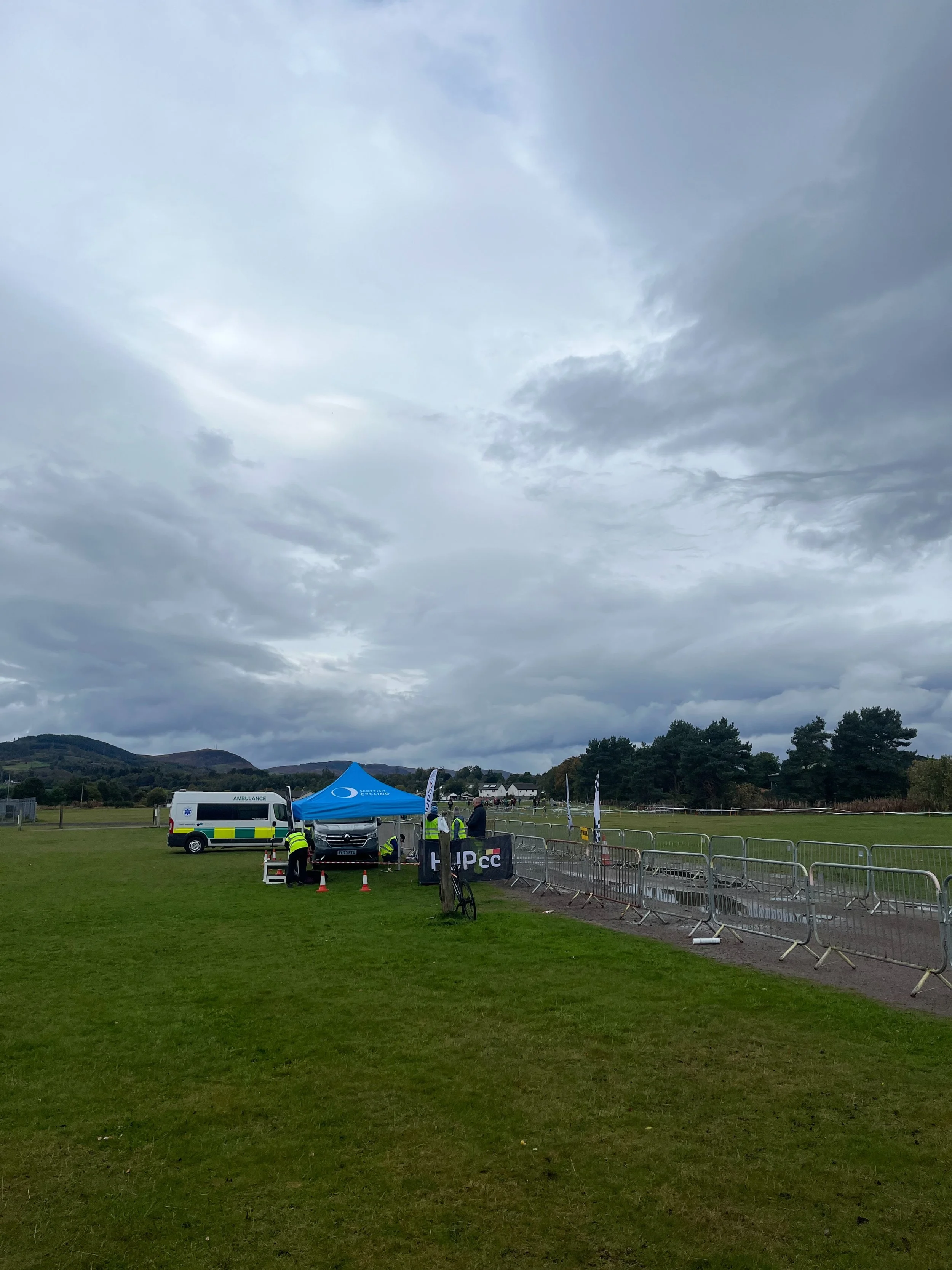 Welcome to Muir of Ord for Round 1 of the @hup_competition_cycling Scottish Cyclocross Series!
Stay tuned for updates throughout the day.