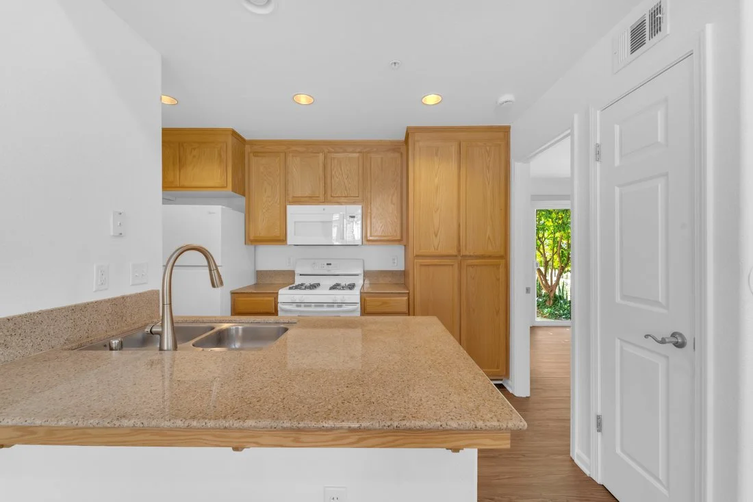 Condo-8.jpg