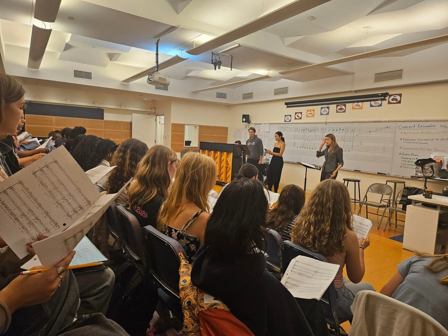 ☀️ We&rsquo;re singing from sunrise to sunset! ☀️

Tomorrow, October 10, more than 40 Brooklyn Youth Chorus singers take the stage at Daybreaker&rsquo;s ALIVE : NYC, a free, sober, day-long festival at Brooklyn Bridge Park Pier 3. 

Our Concert and B
