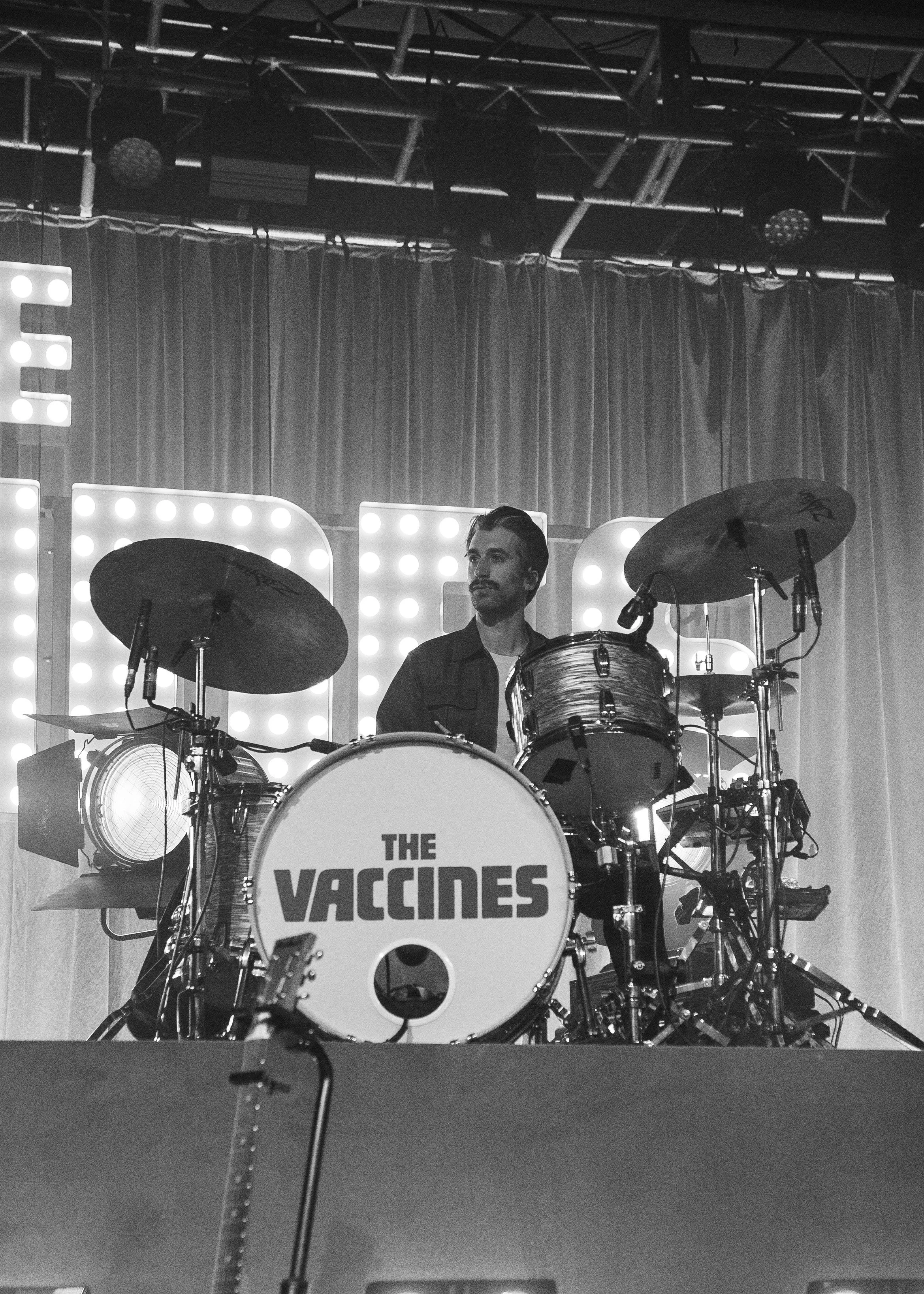 THE VACCINES-HOPE SMALL- (7).jpg