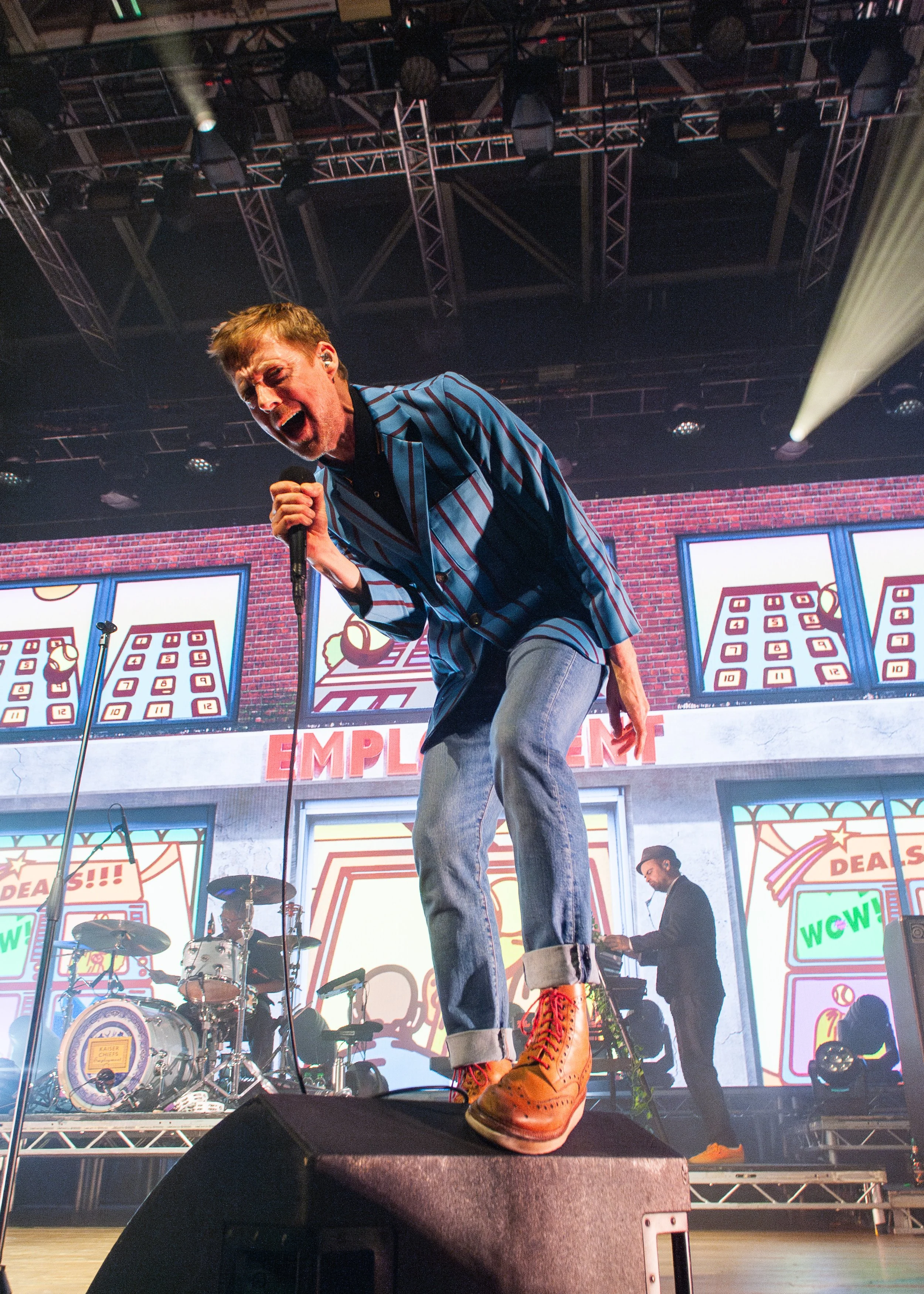 KAISER CHIEFS-HOPE SMALL- (16).jpg