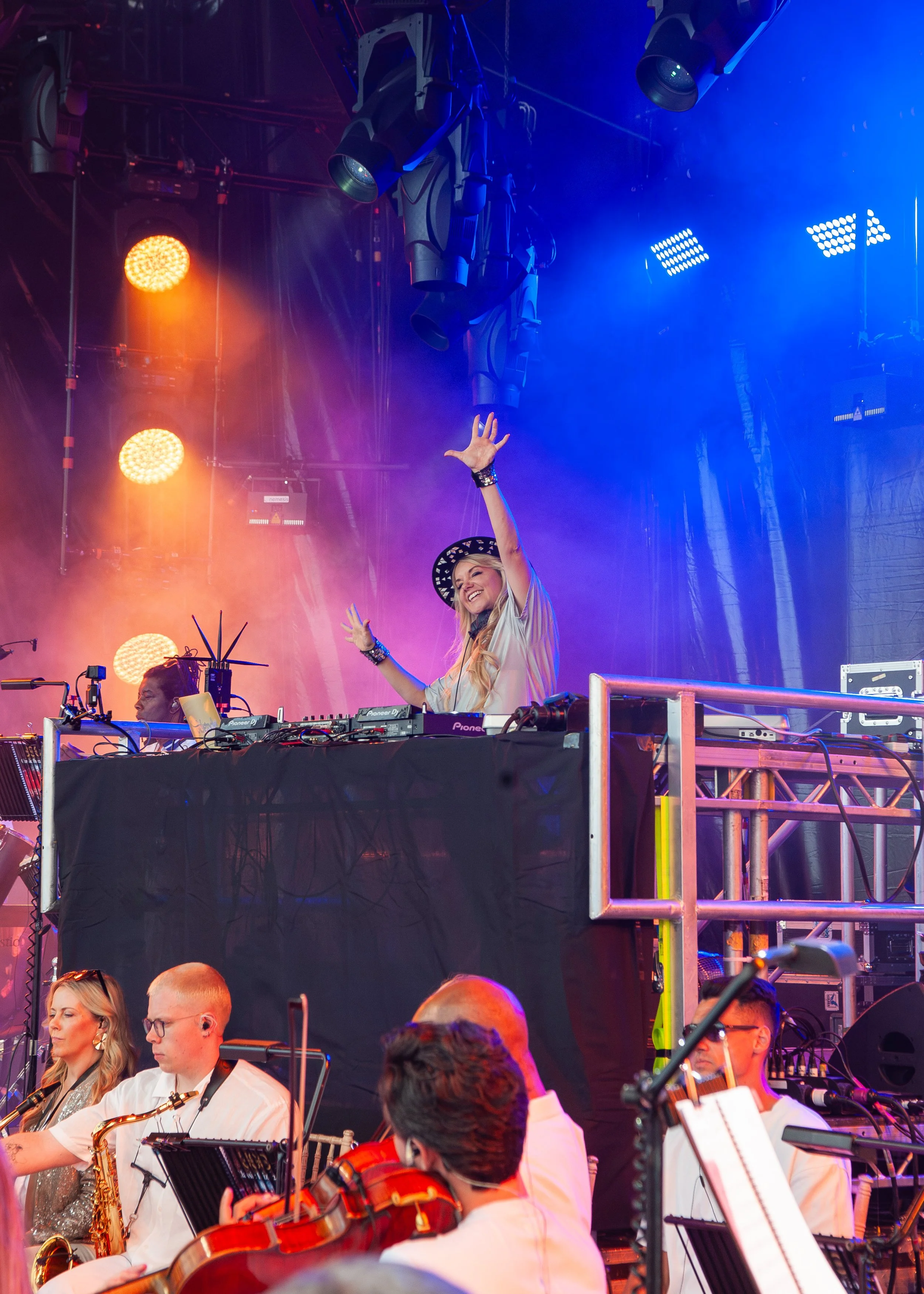 CLASSIC IBIZA-RAGLEY HALL-GOLDIEROCKS- (2).jpg