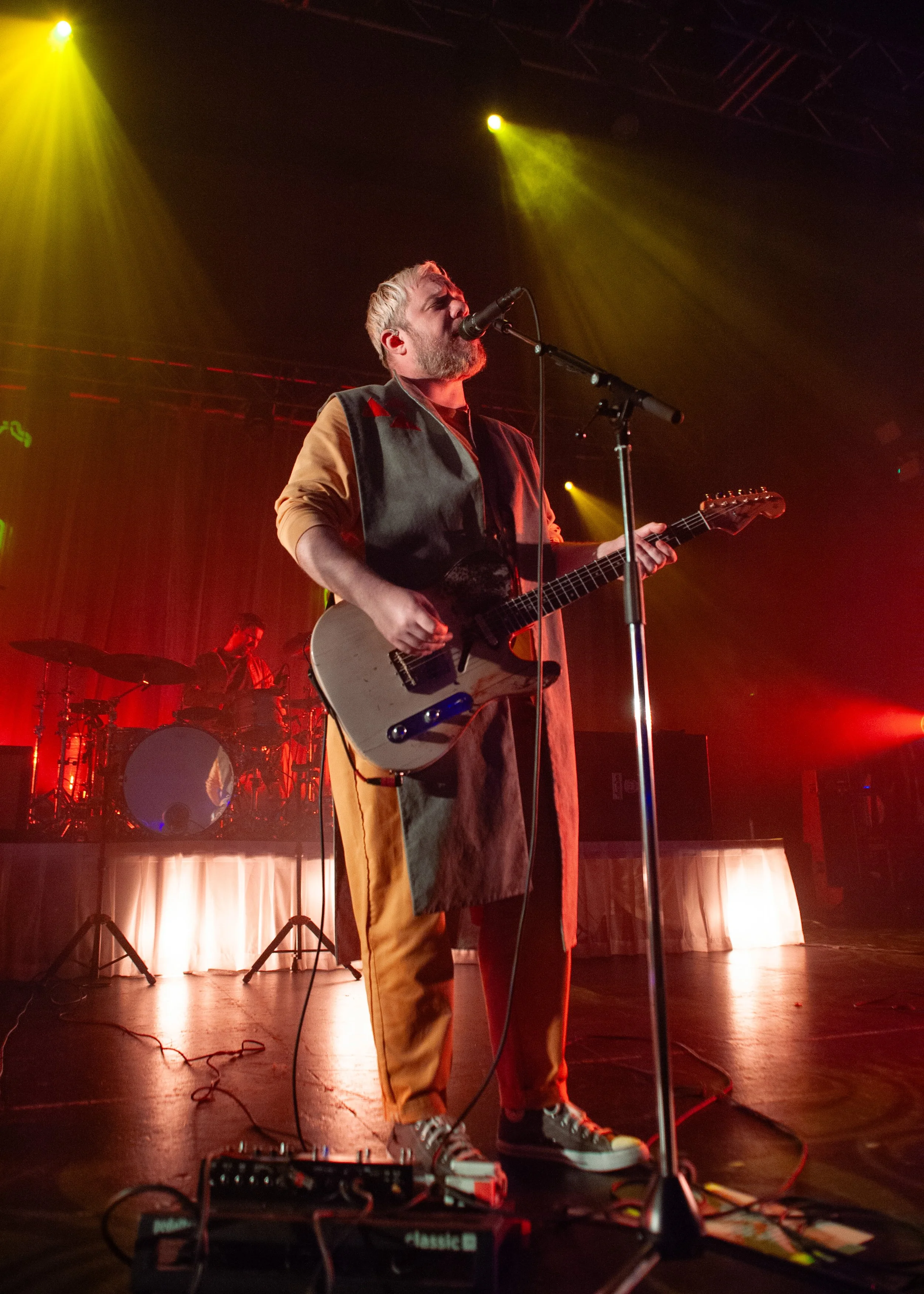 EVERYTHING EVERYTHING-HOPE SMALL- (13).jpg