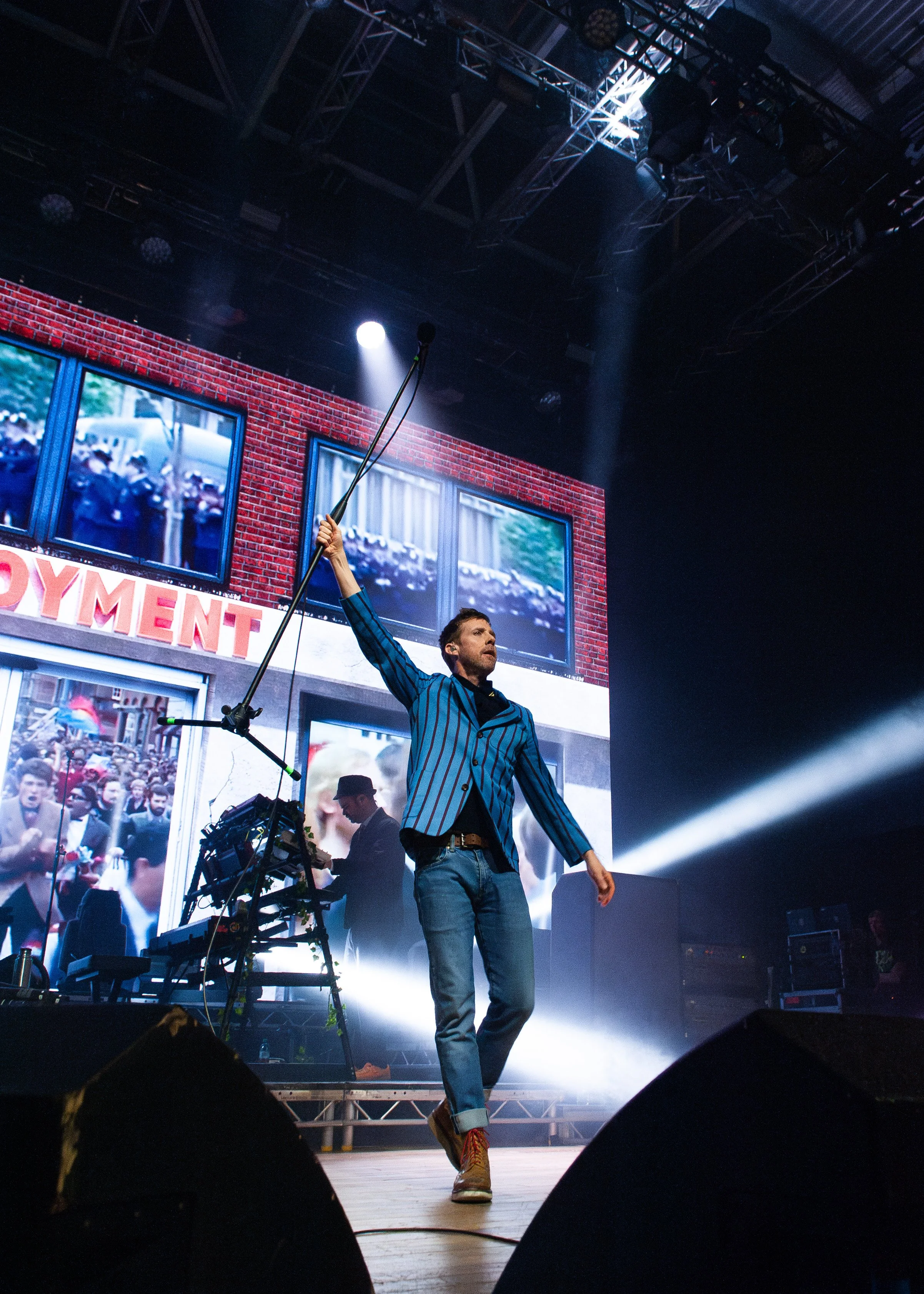 KAISER CHIEFS-HOPE SMALL- (5).jpg