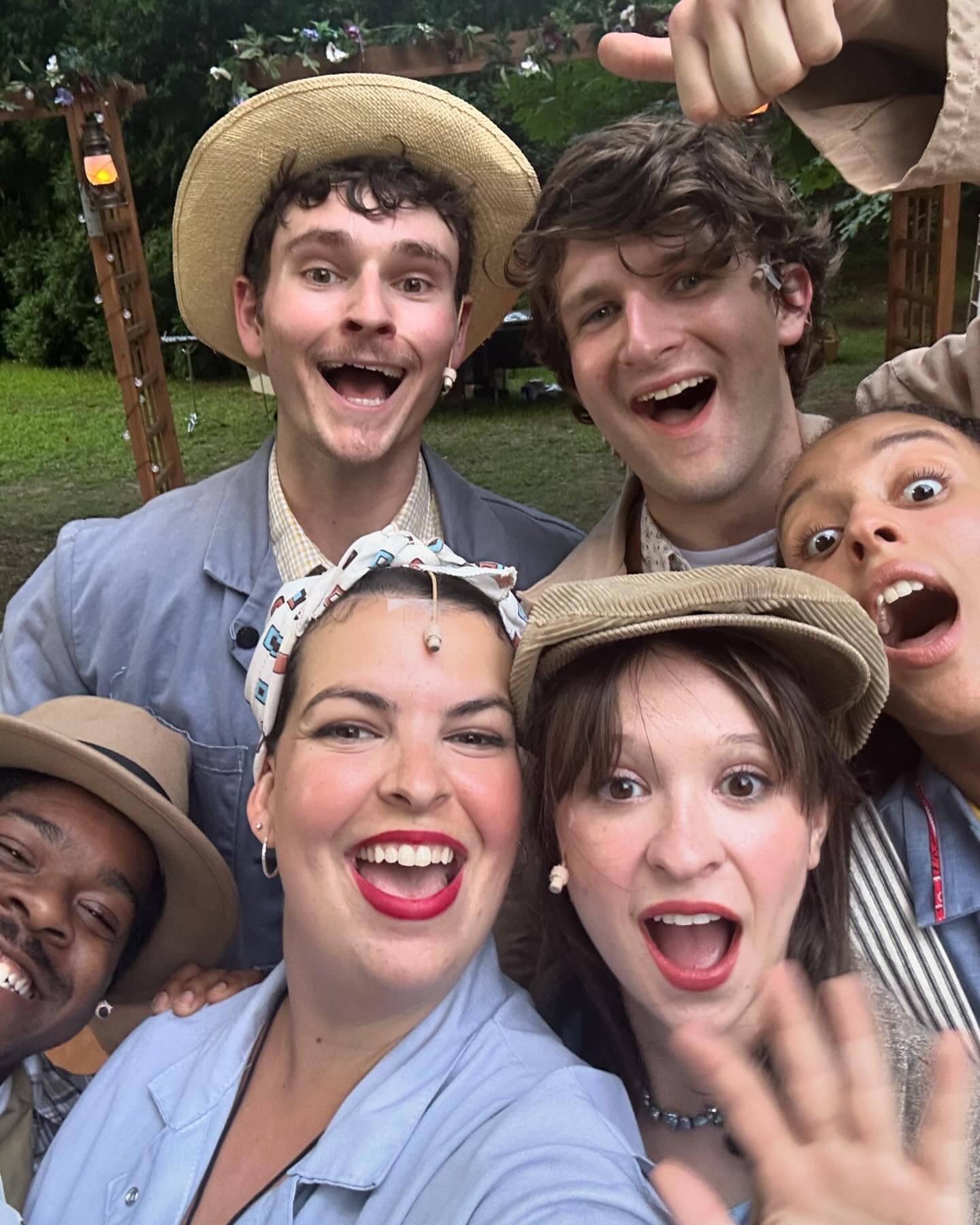 Don&rsquo;t let FOMO get the best of you! The rain can&rsquo;t dampen our spirits&mdash;Tonight&rsquo;s performance of A Midsummer Night&rsquo;s Dream moved indoors to the stunning Ballroom at the Keeney! 🎭 We&rsquo;re keeping the magic, laughter, a