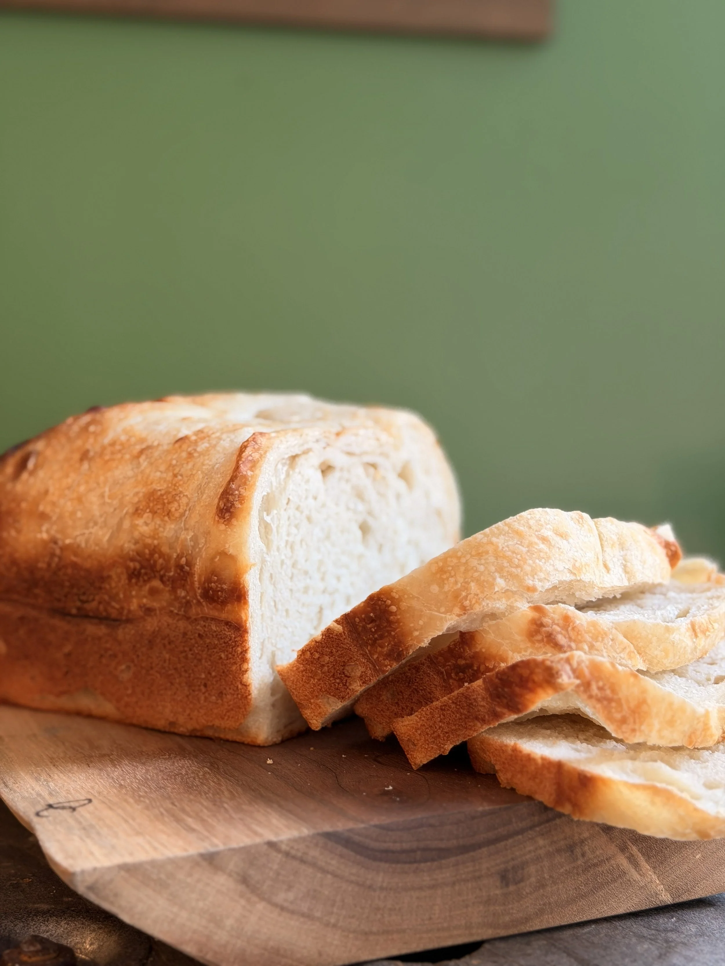 sourdough sandwich loaf.jpg
