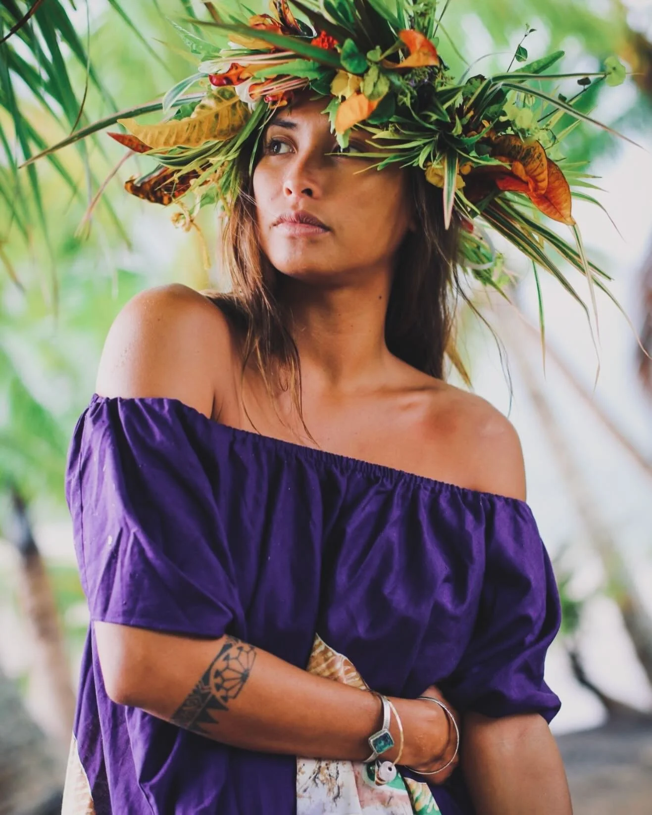 VINTAGE COCO 💋 Once upon a time. In the world of Coco. We sought out the most interesting vintage Hawaiian fabrics, from the most elusive vendors, and up cycled them into hip clothing. It was a chapter.  And it was fun. 💫

This kaftan we shot in Mo