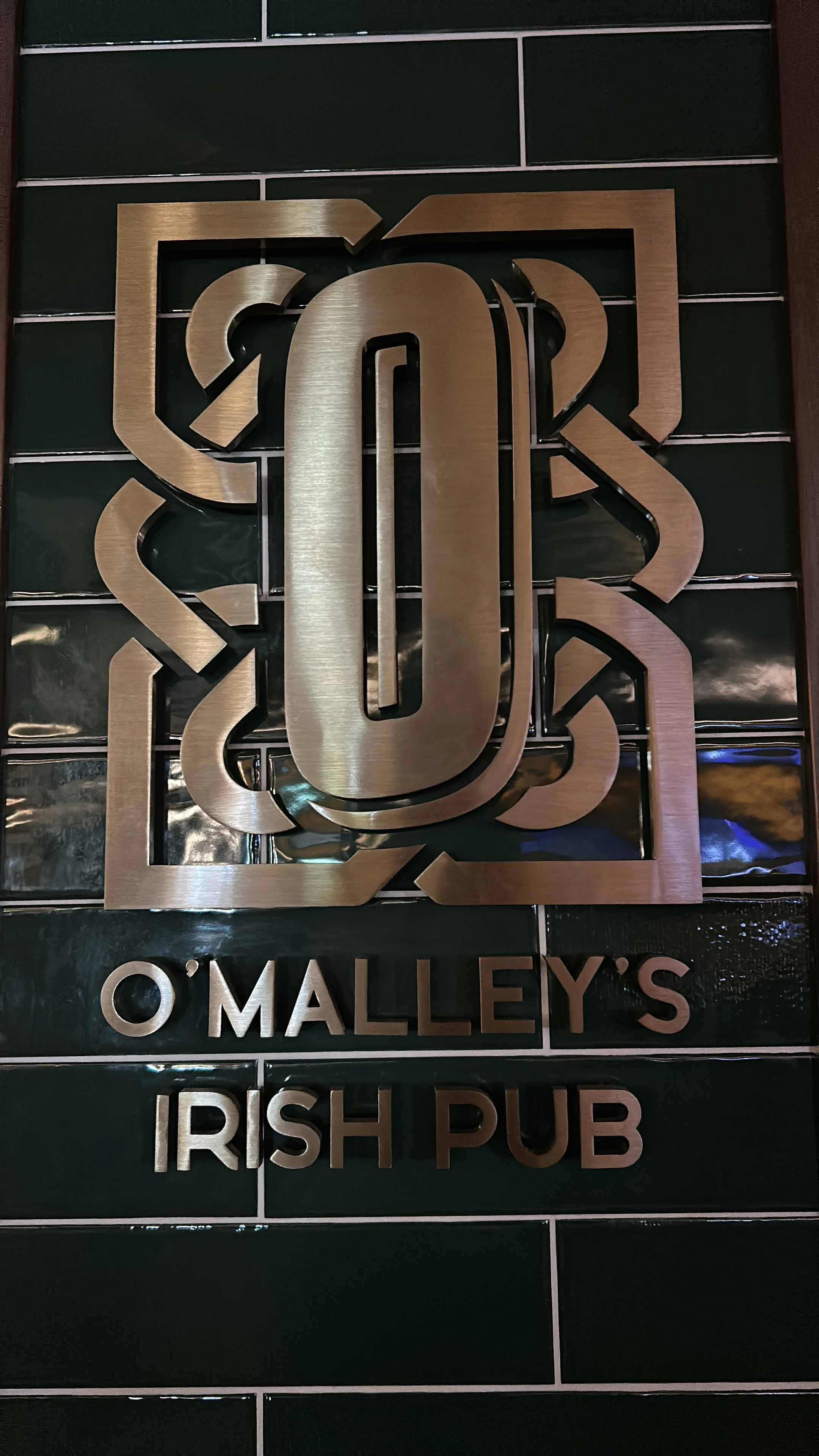 O'Malley's Irish Pub Logo