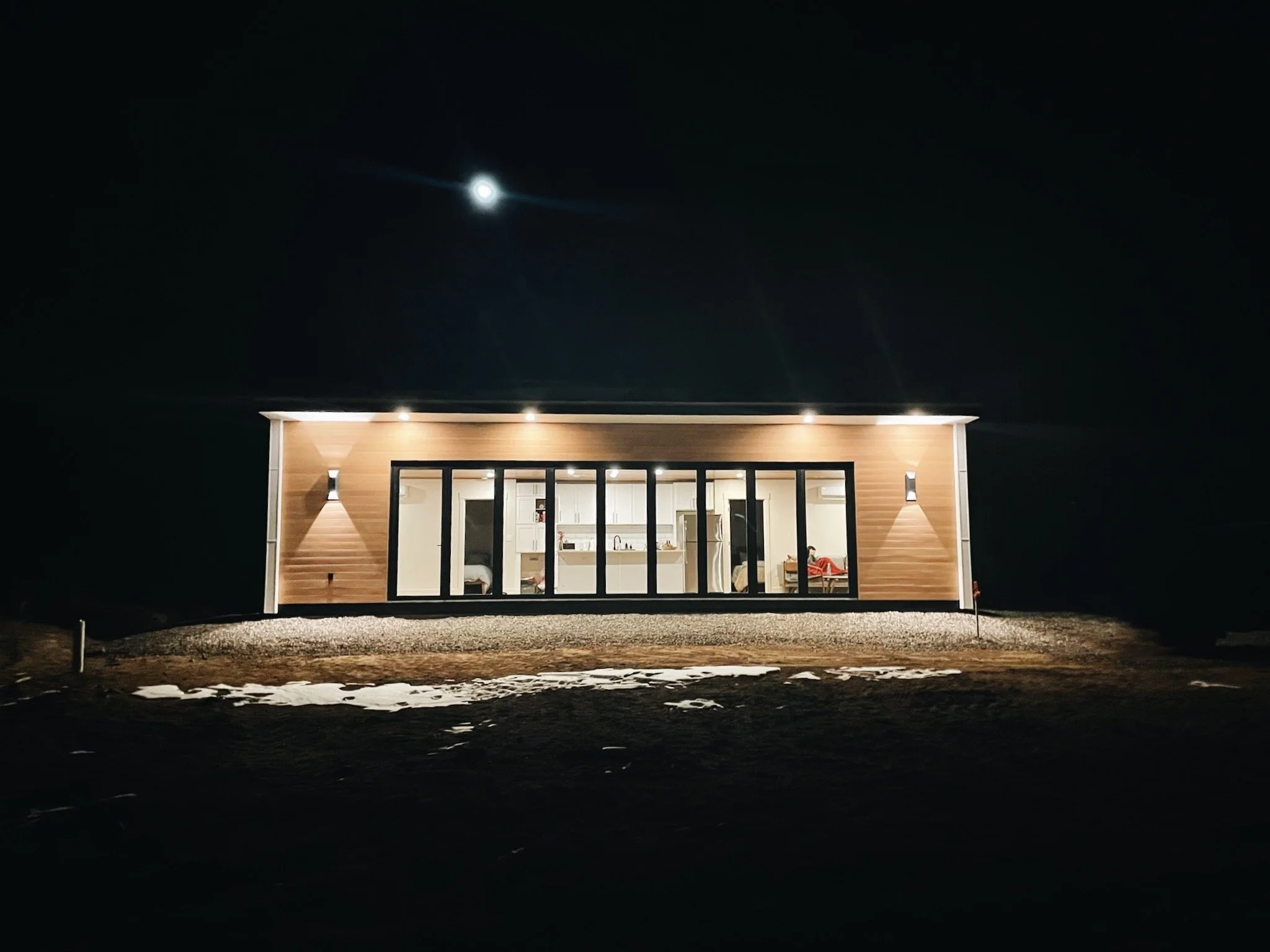 960 exterior - night.JPG