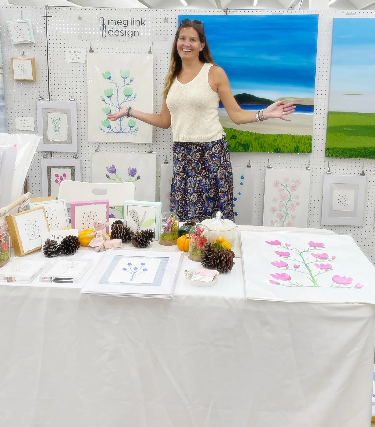 It&rsquo;s a great weekend for shopping @scottantiquemarkets. Join me and Miss Mouse at the South Building. We are in section K6 along with @bohogypsyvintage and @atelier.marie.mac.

My skirt is by the lovely @kmmcollective. And Miss Mouse&rsquo;s si
