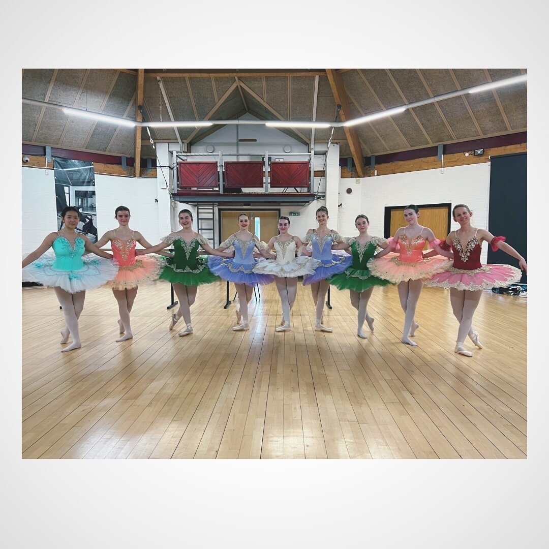Wonderful rehearsal today in costume! Pictured here are some of our advanced dancers in their stunning tutus. 

The excitement is really building now for our school show on 27th and 28th March @tomvenue 😊

Last few tickets remaining - link in bio. 
