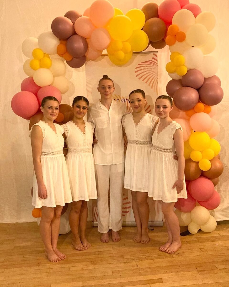 Congratulations to our senior dance group for their lovely performance @worthingmusicandartsfestival at the end of last week. 🌟
We’re very proud of you all! 😊
-
-
#dance #dancers #dancegroup #worthingfestival25 #contemporarydance #jazzdance