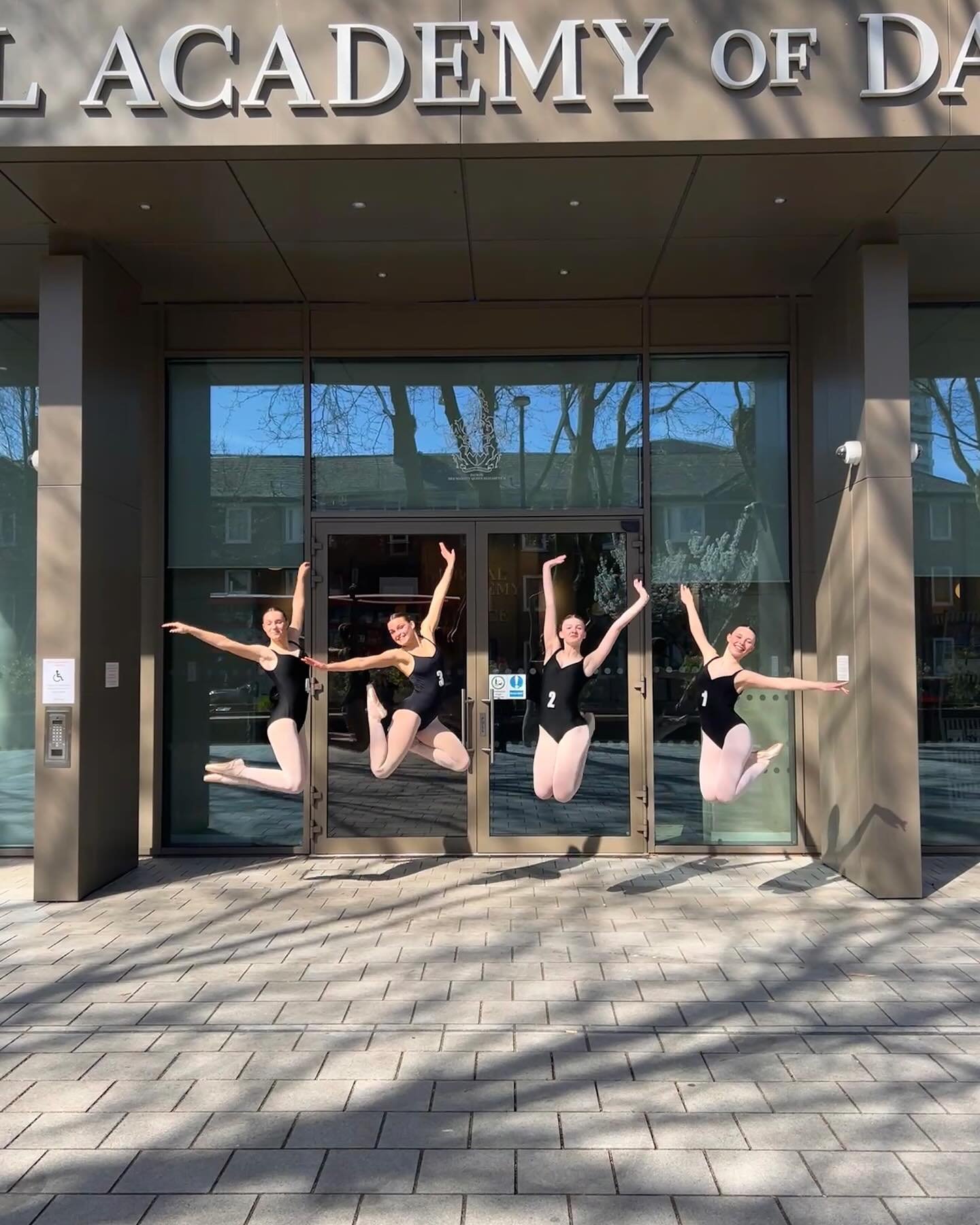 Exam week! 🩰
Starting with vocational exams @royalacademyofdance in London on Monday. Such a treat to spend the morning with these lovely students. 🥰
Thank you to our teachers for the detailed coaching, pianist Liz for coming to play for coaching