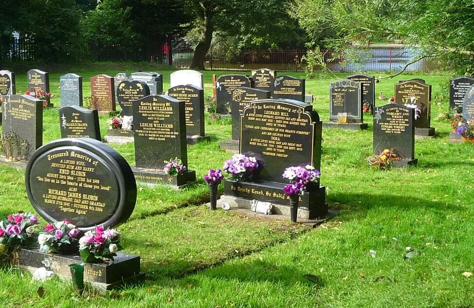 Tidy grave.jpg
