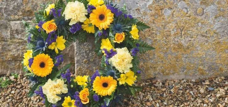 Blue and yellow wreath.jpg