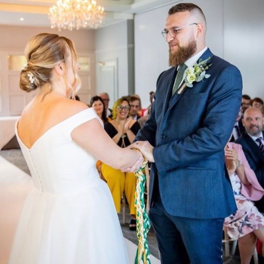 Hannah &amp; Jack &ldquo;tied the knot&rdquo; at the gorgeous De Vere Latimer Estate in Buckinghamshire. 

Handfasting or hand tying remains the most popular additional wedding ritual chosen by couples looking for something unique &amp; stunning in t