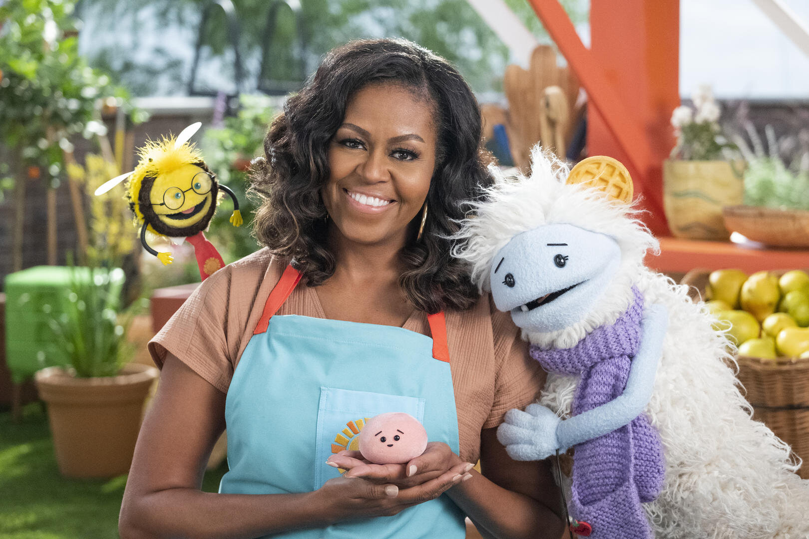 In addition to designing graphics for the production of Waffles + Mochi, I had the pleasure of working with the show creators throughout the whole pitching process. Click the link below to see more!