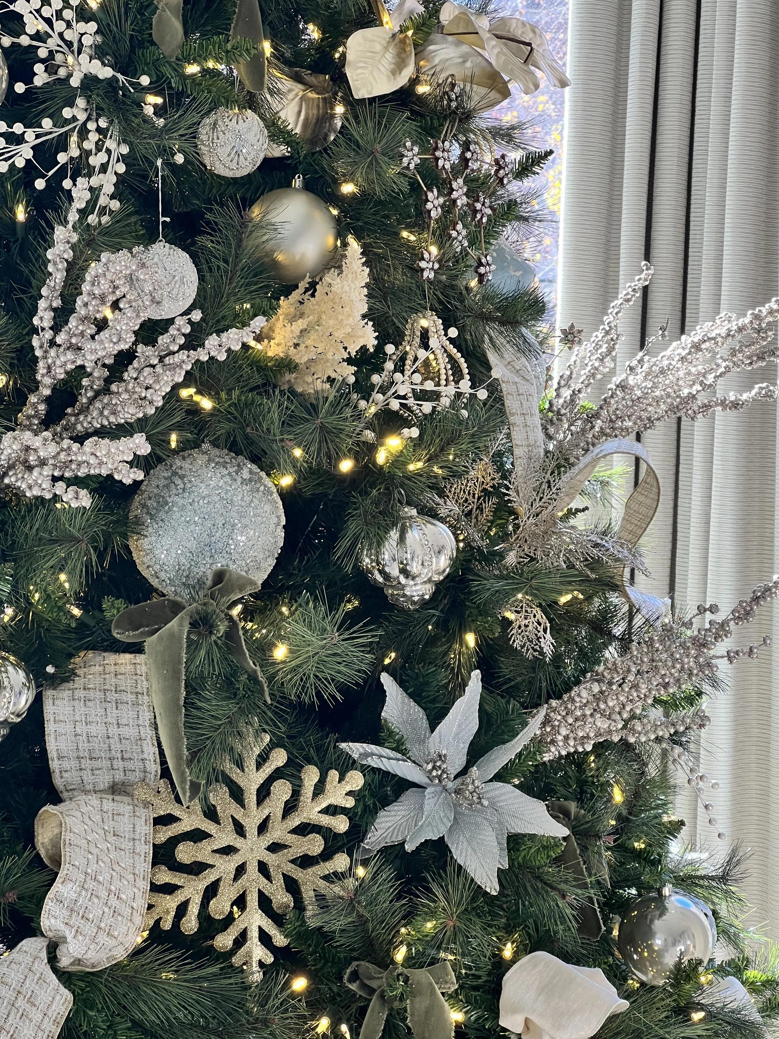 Christmas Tree Decor