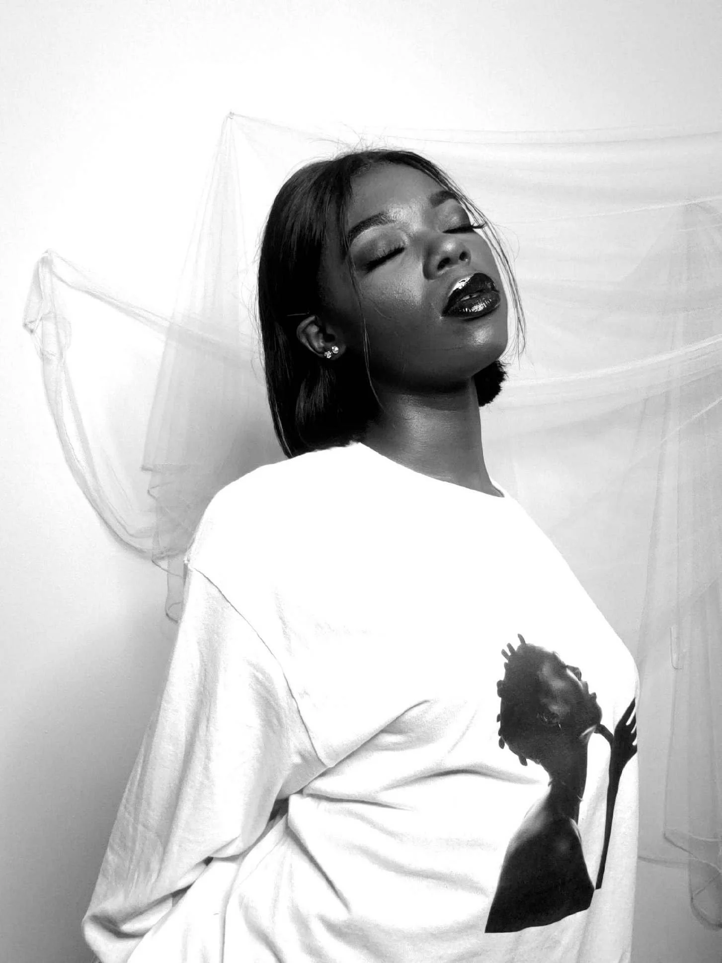 Blunt Cut Bob w/Middle Part