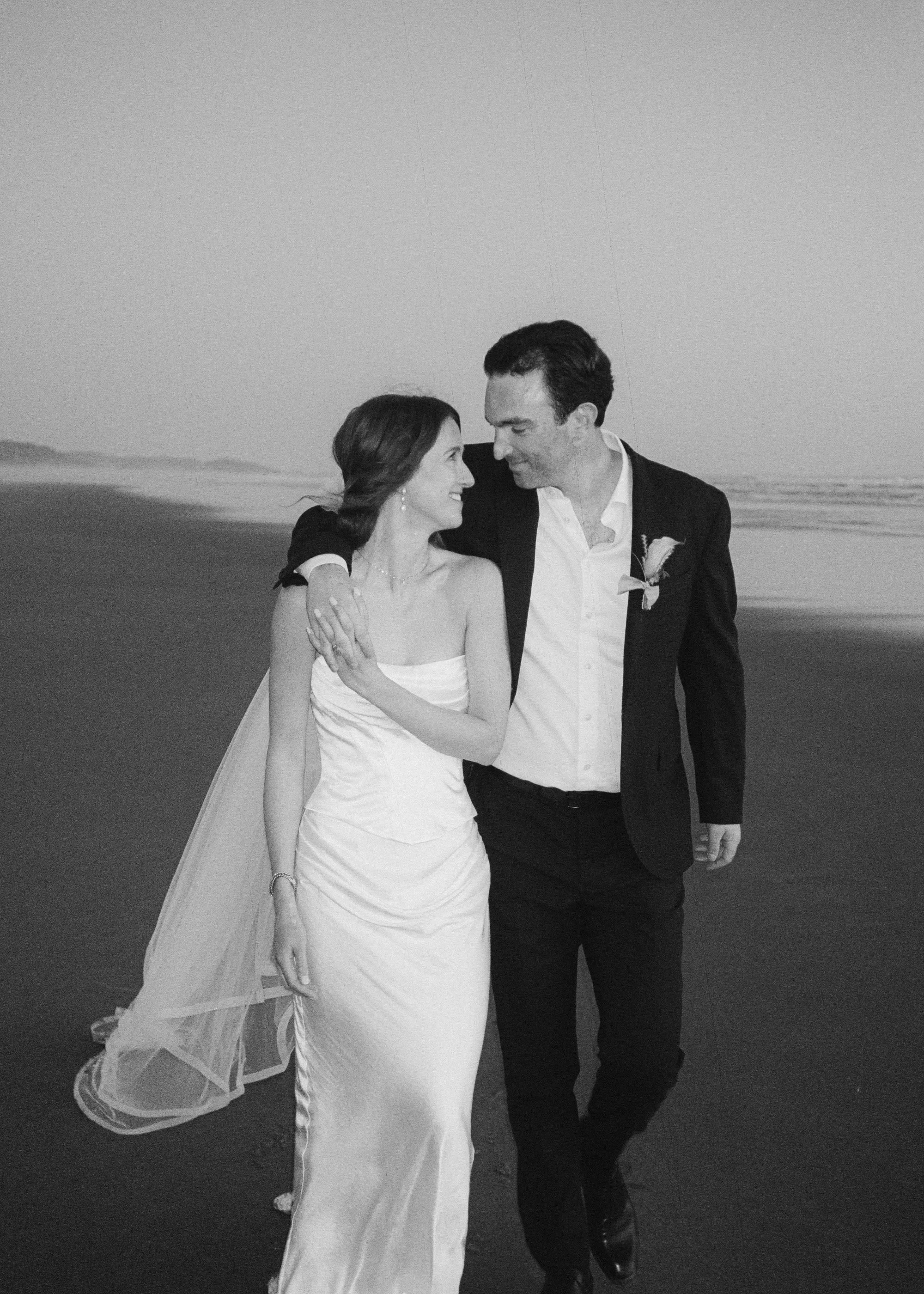 Arch Cape Oregon Elopement00136.JPEG