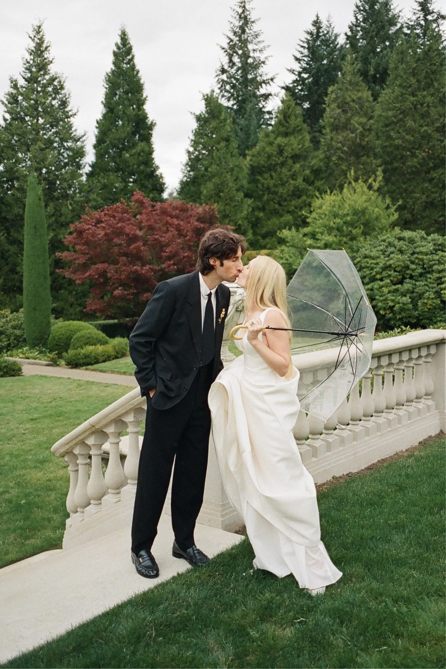 Chateau de Michellia Wedding Salem Oregon80.jpg