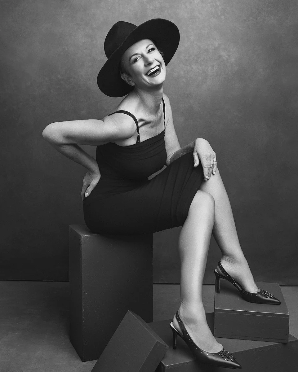 There is a moment—fleeting, precious—when laughter erupts from somewhere so deep within that it transforms everything. The eyes crinkle, the head tilts back, and for an instant, you forget the mirror’s critical gaze, the harsh overh