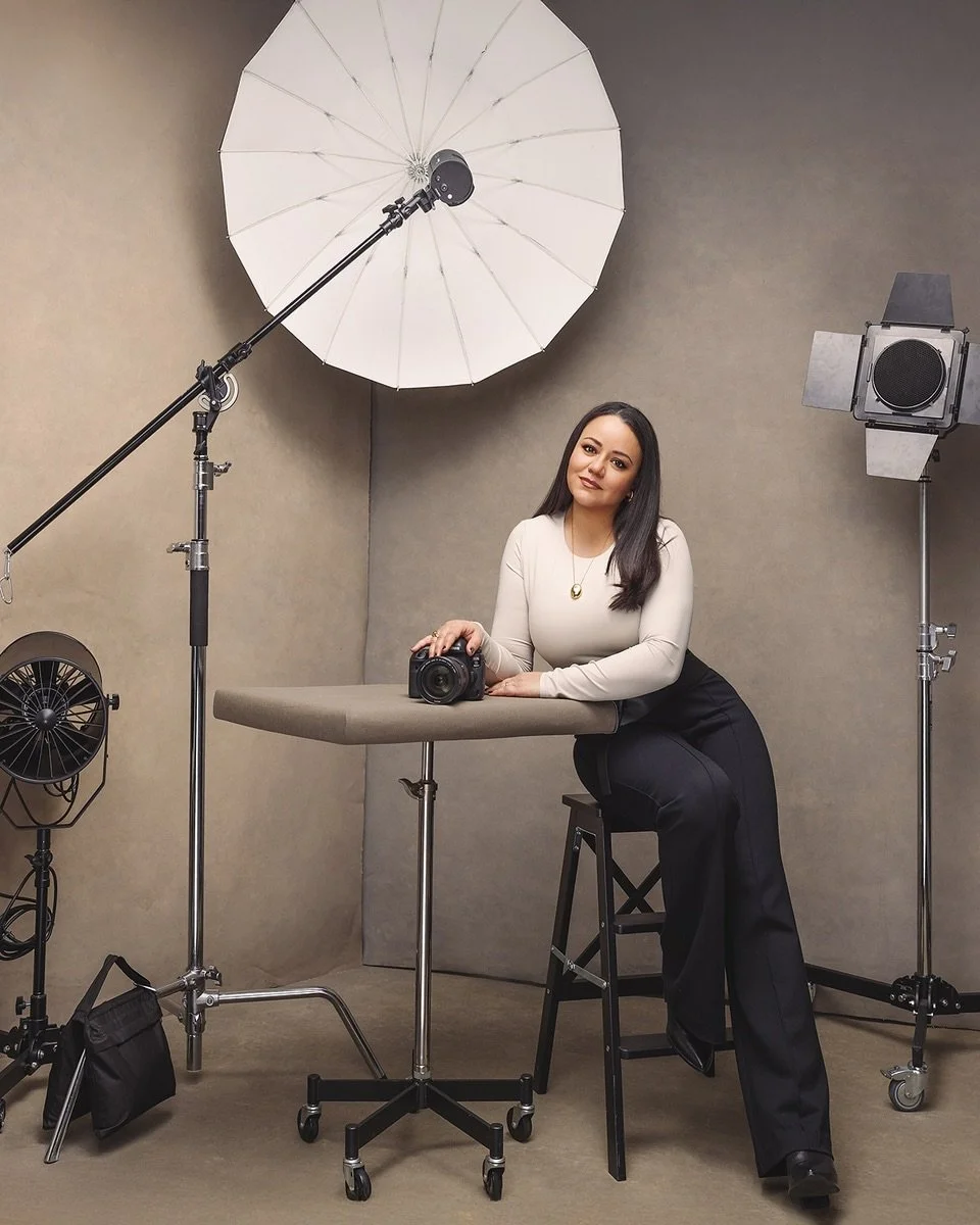 Hallo, ich bin Mayumi. 👋 Ja, ich bin gerade uneingeladen in Ihren Feed gerutscht&mdash;aber h&ouml;ren Sie mir zu.
Wenn ich zum ersten Mal in Ihrem Feed erscheine... vielleicht ist es Schicksal. Vielleicht ist es der Algorithmus. Vielleicht ist es e