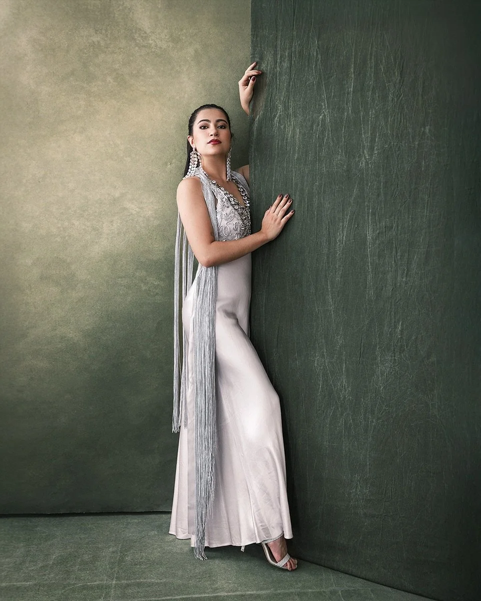 There is this stunning breathing rhythm in a woman who dares to see herself - really see.
This slow rise as she grows into every version of who she is becoming, and this soft fall as she settles into her own grace.
this is the breath i capture
✨
Port