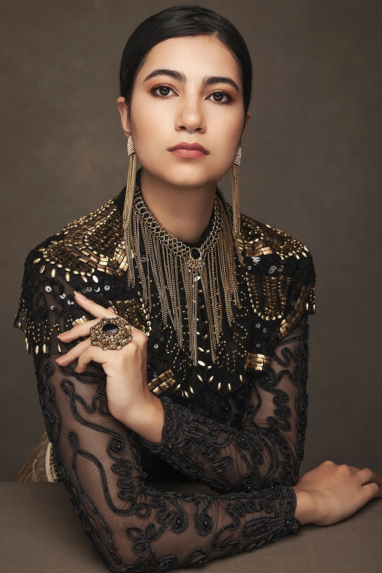 editorial portrait photographer in Innsbruck, Tirol. Luxury fine art studio photography for women seeking a once-in-a-lifetime portrait experience in Innsbruck