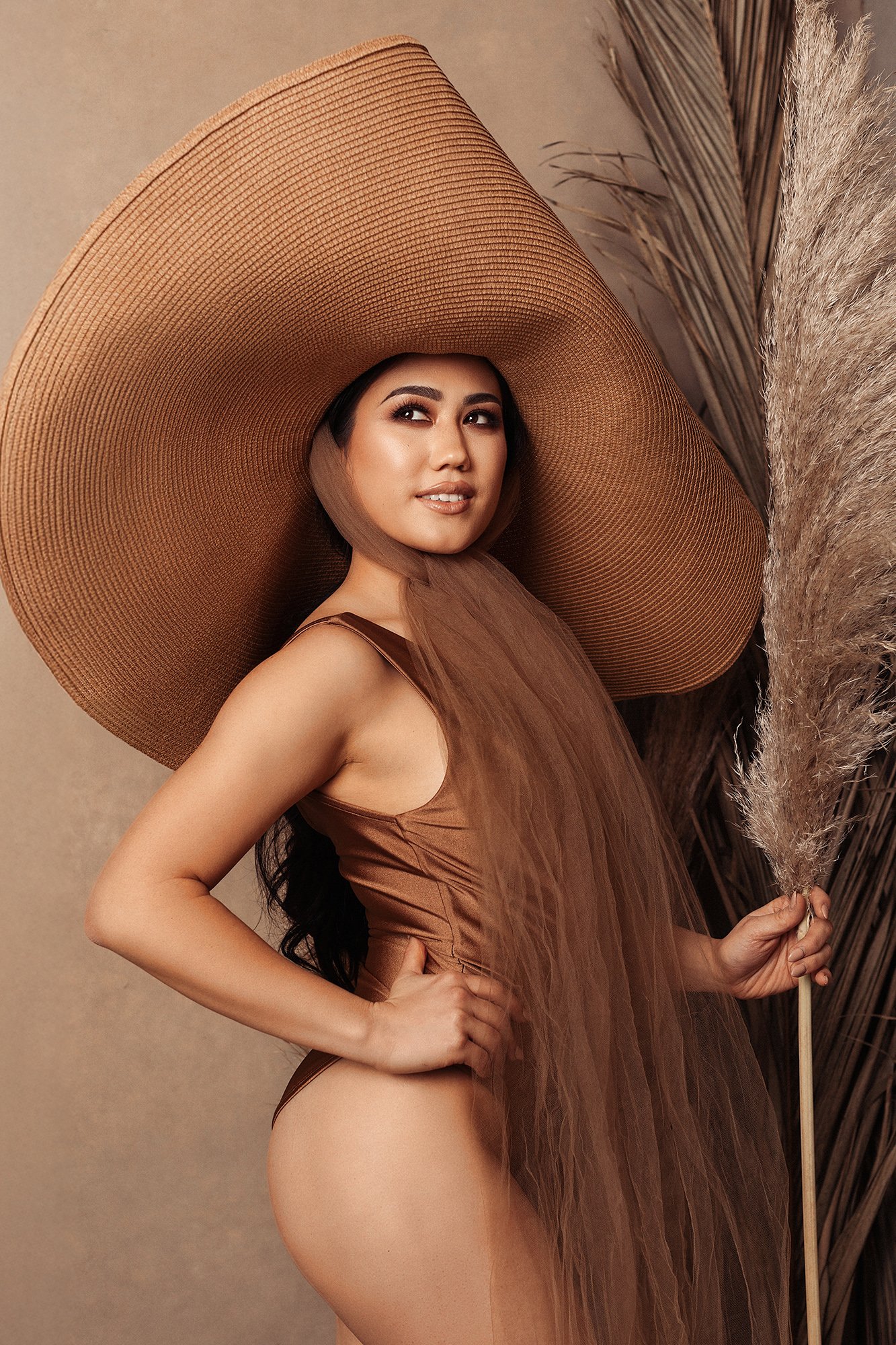 Editorial luxury portrait, Innsbruck Austria. Mayumi Acosta Photography offers a rare, empowering portrait experience for women in the European Alps.