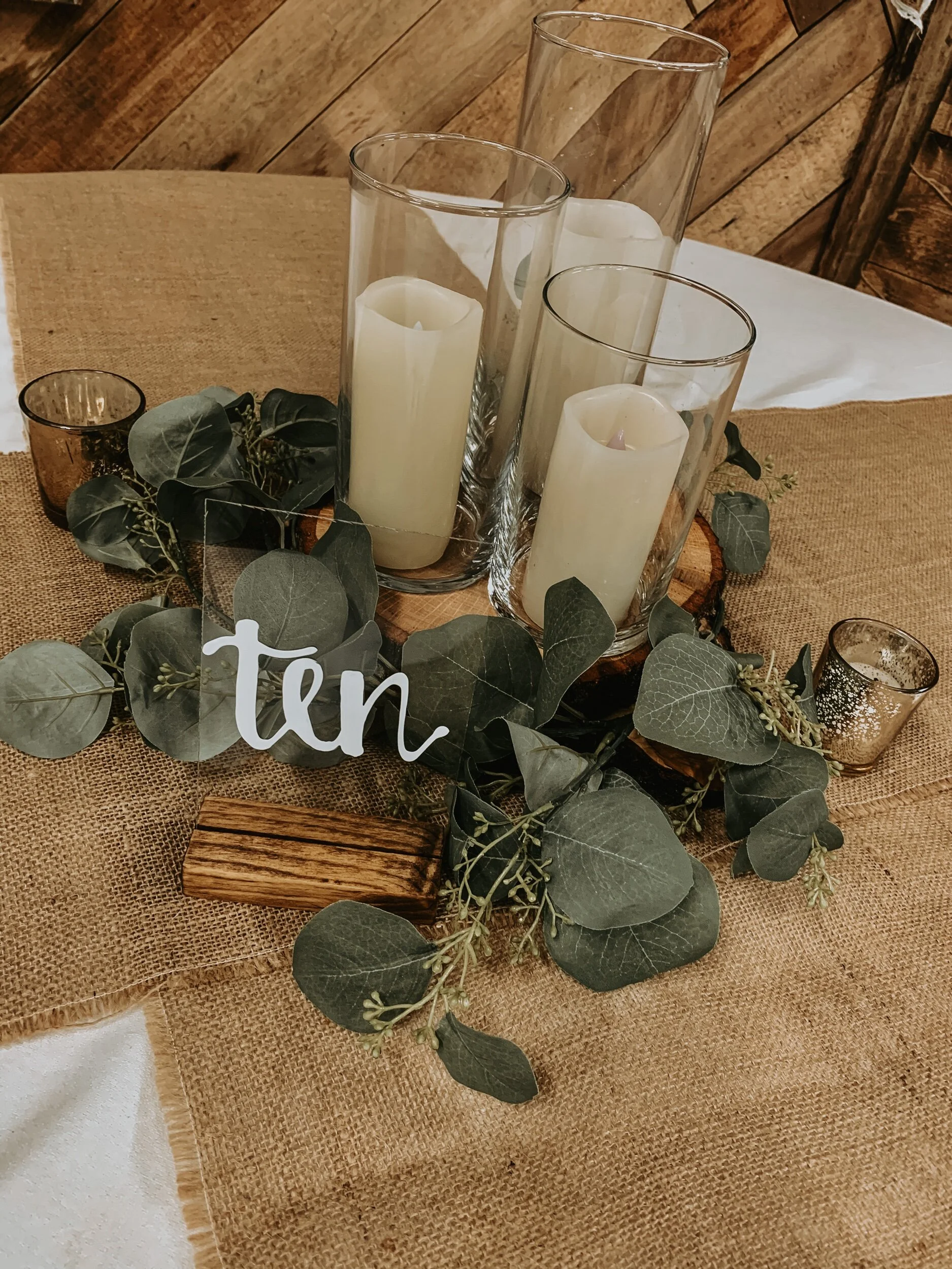 **Set of 3 Vase & Candle - $7.50 per set 
**Eucalyptus Strands (2.5'-3' long each) - $2 each
 **Votives (see all votives in "extra/misc.") - $0.50ea
 **Wood Rounds (regular or XL size) - $2ea