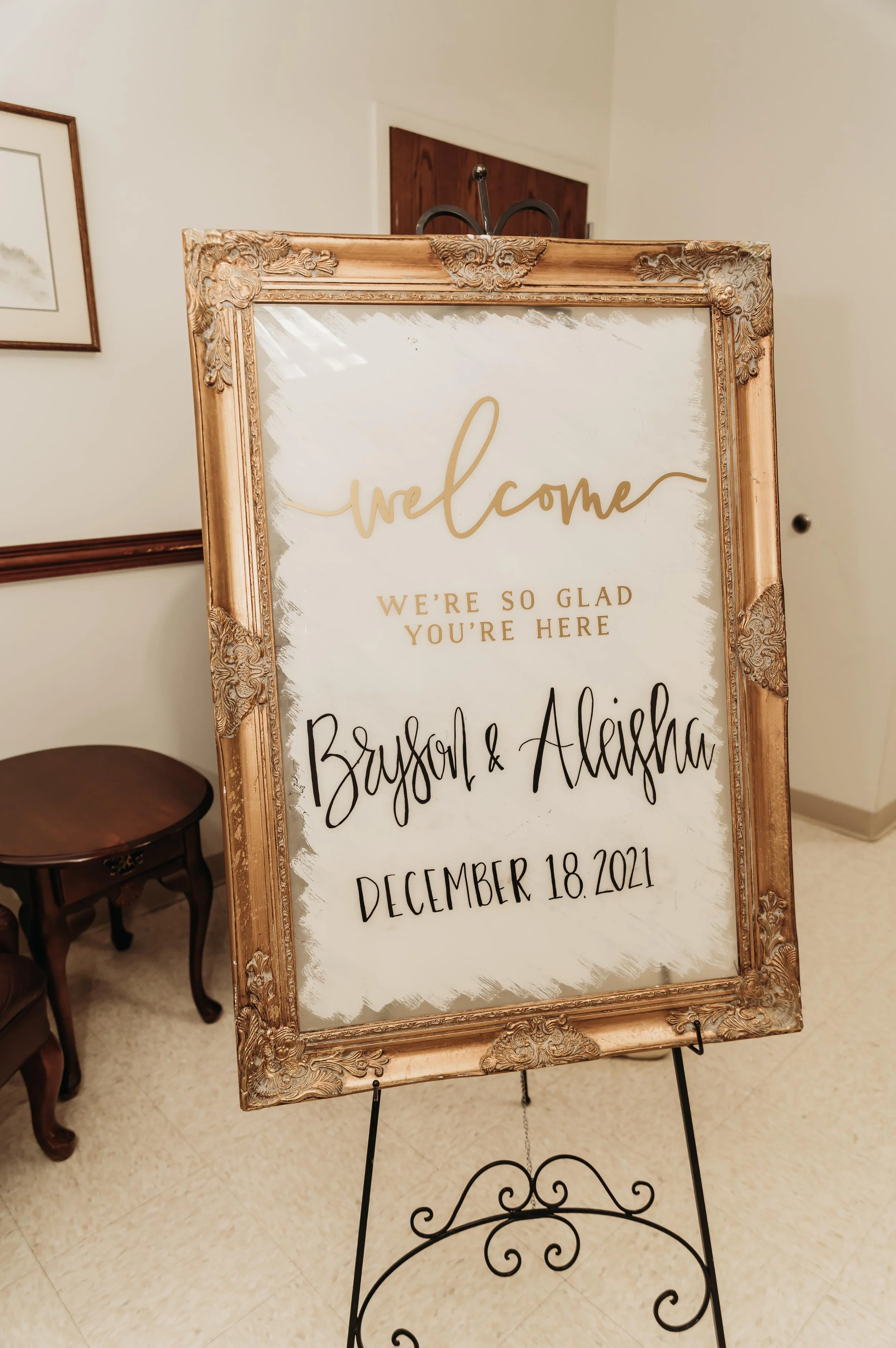 Black Lightweight Easel (Ideal for foam/poster boards)