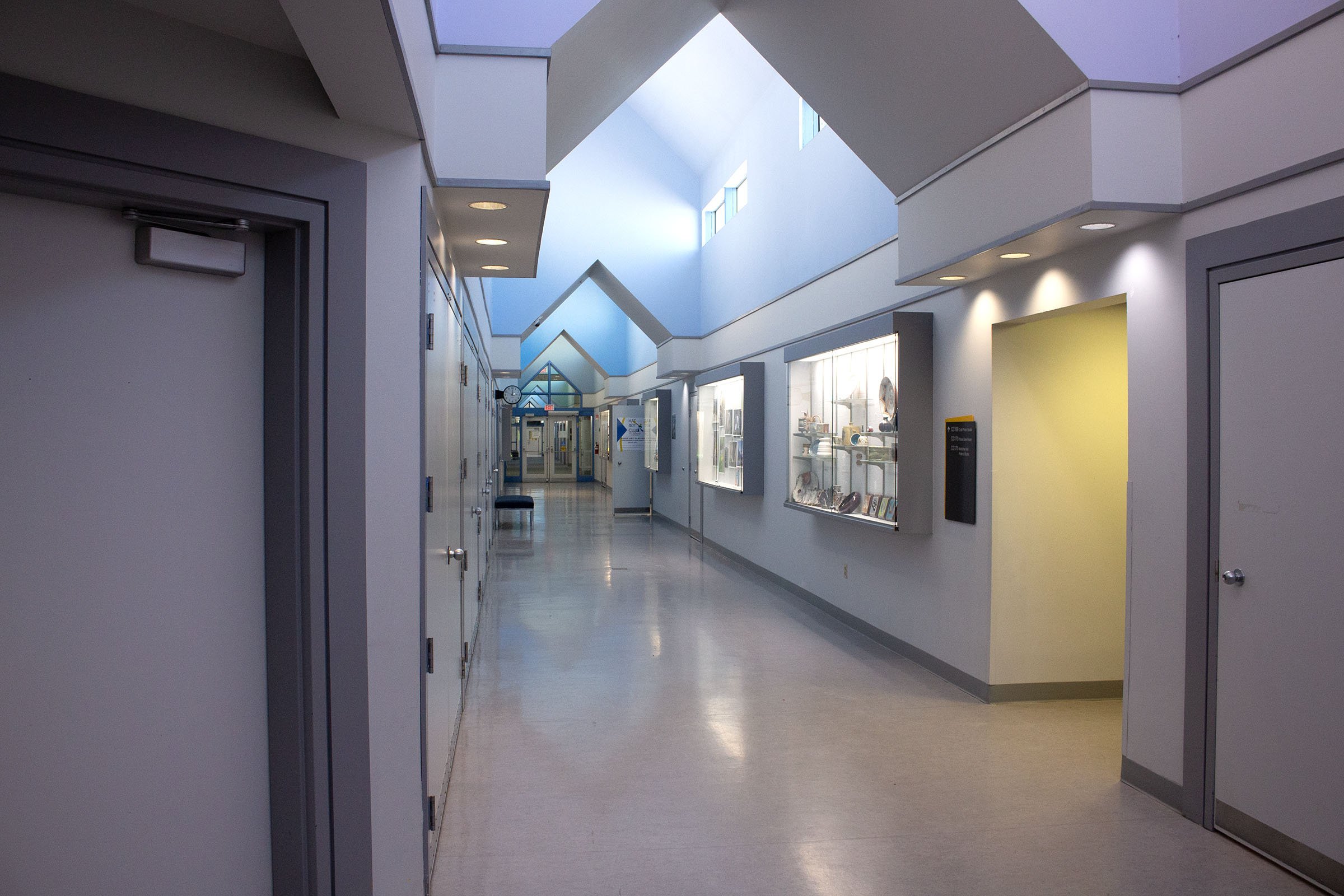 Hallway.jpg