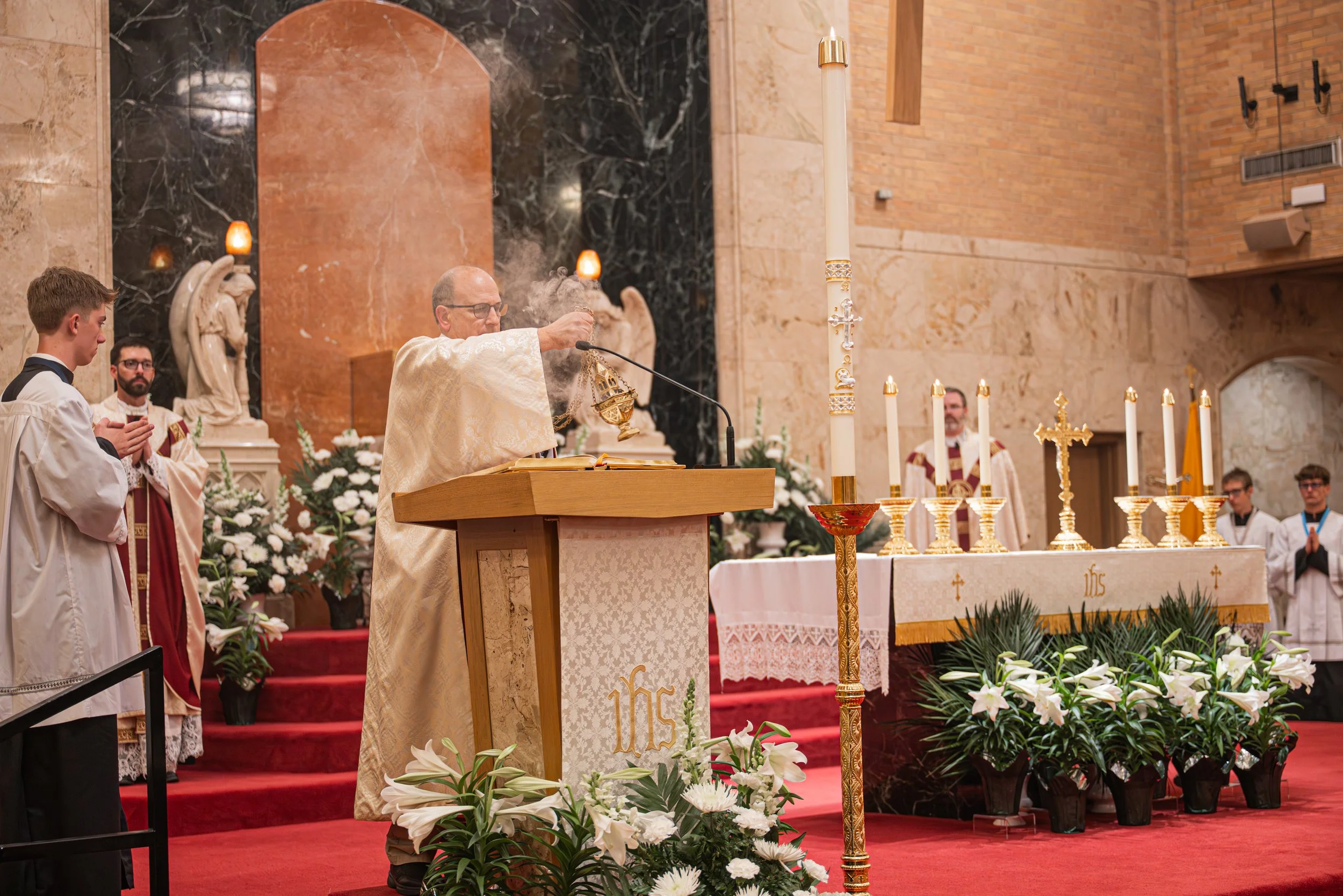 mlvrt-SLCC-EasterVigil-59.jpg