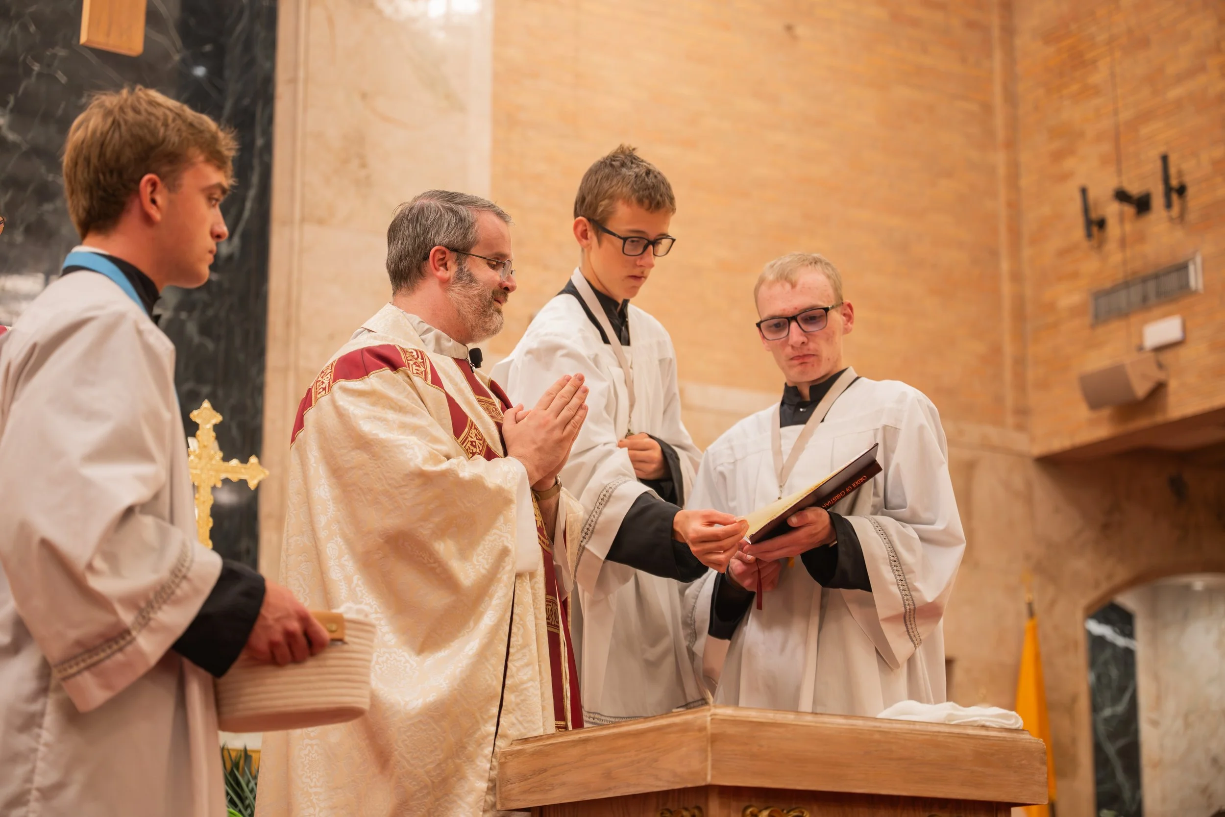 mlvrt-SLCC-EasterVigil-71.jpg