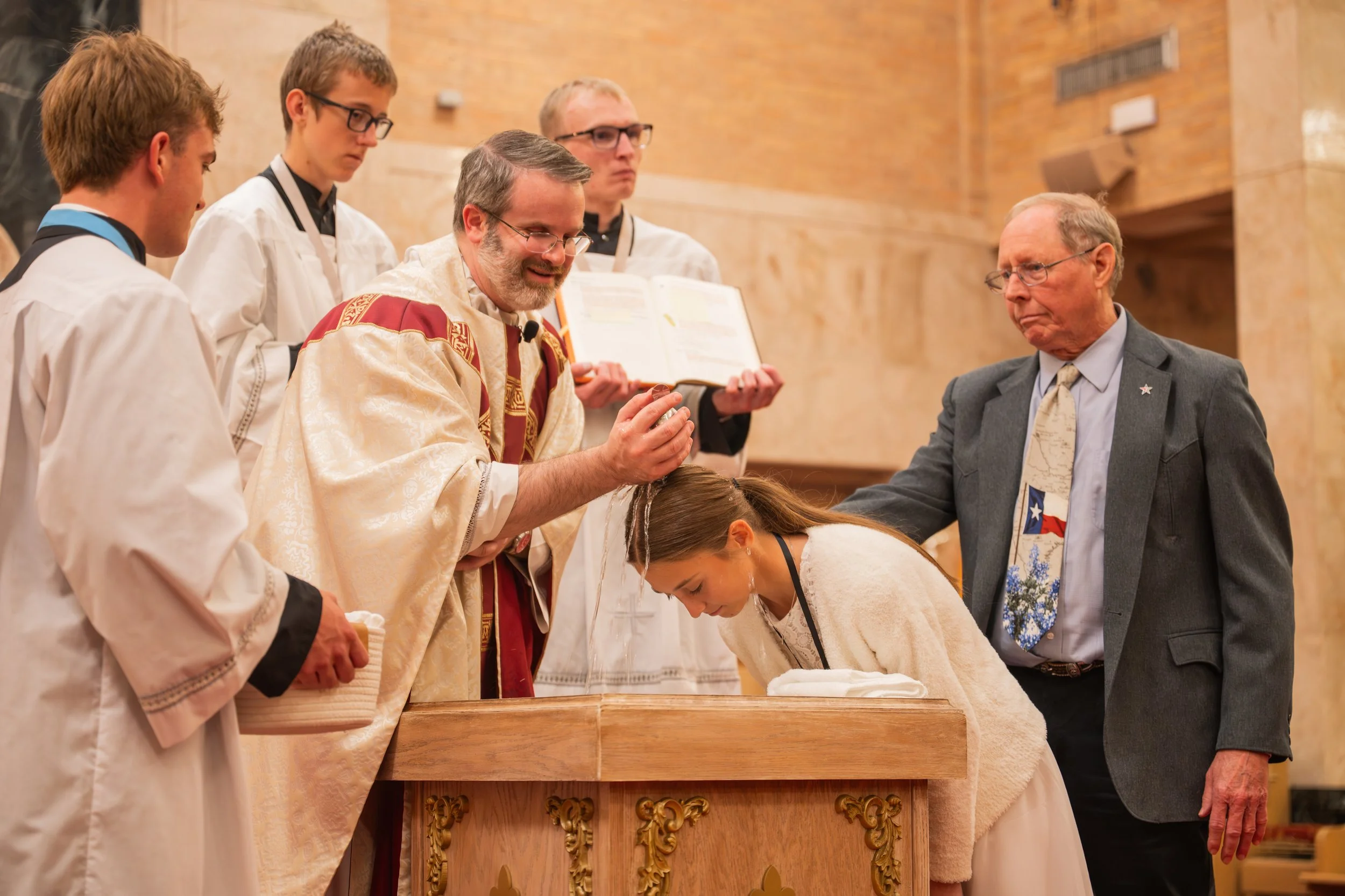 mlvrt-SLCC-EasterVigil-76.jpg