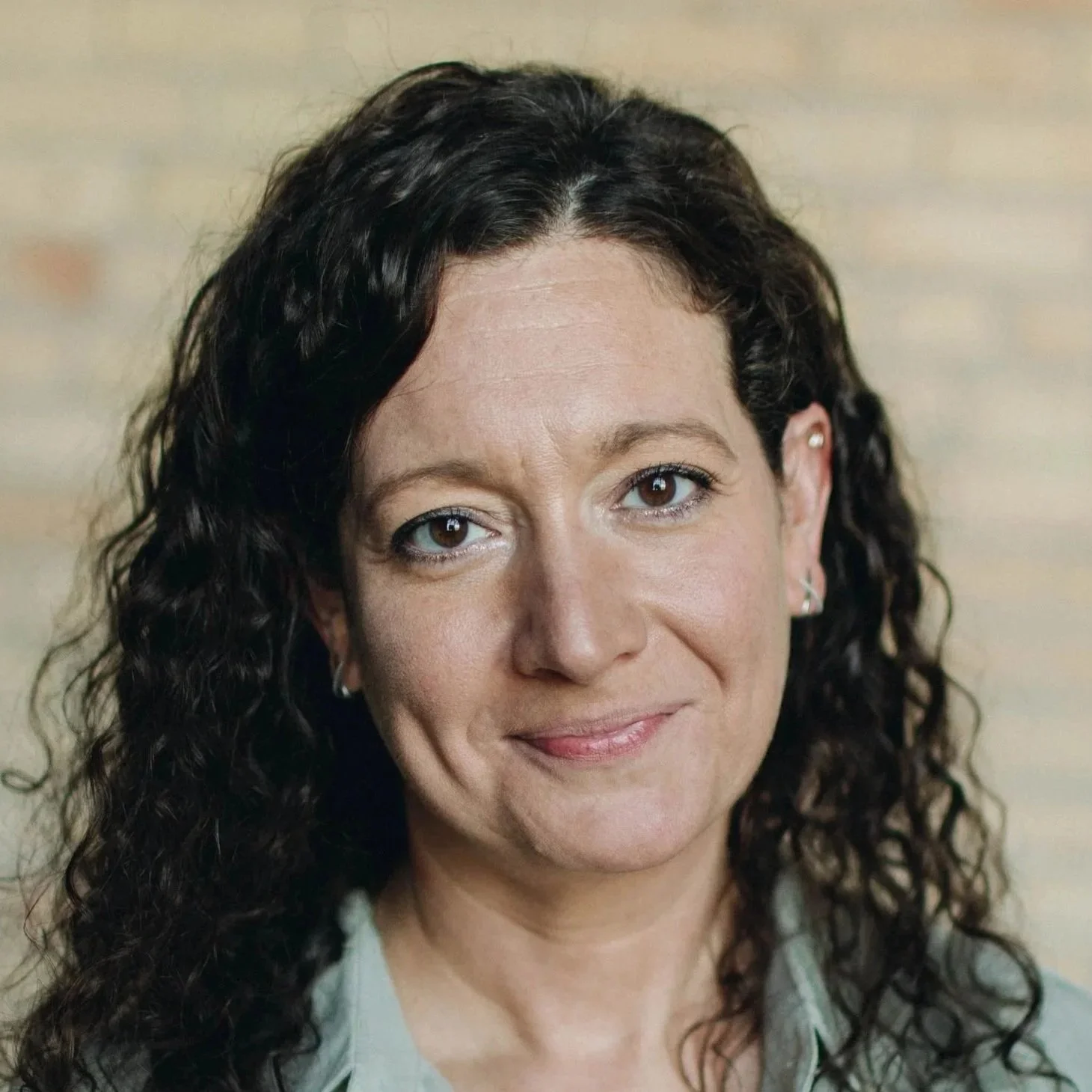 Carolyn Bryant, Contract Consultant