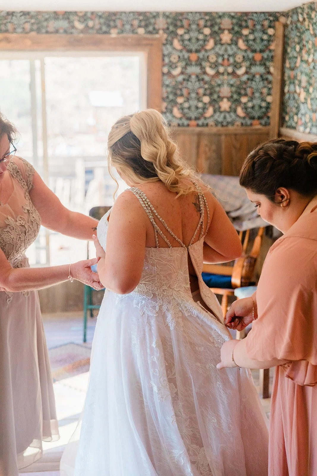 Kingman Arizona Barn Wedding-48.jpg