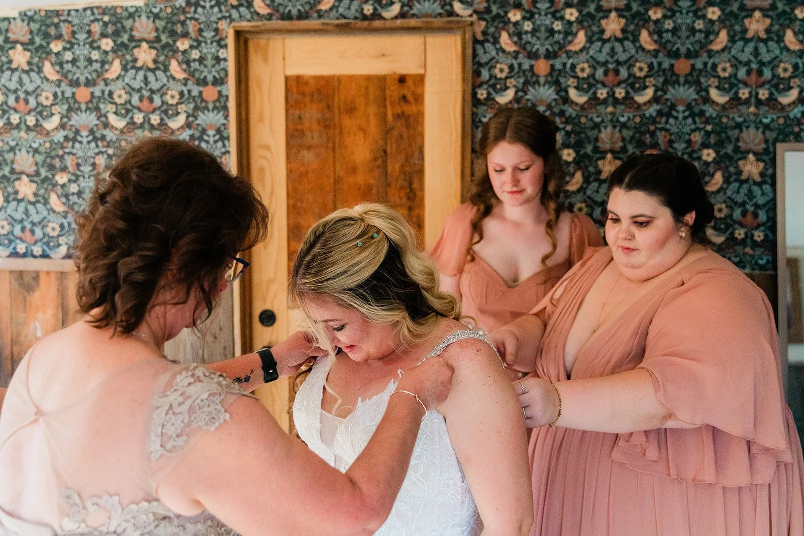 Kingman Arizona Barn Wedding-50.jpg