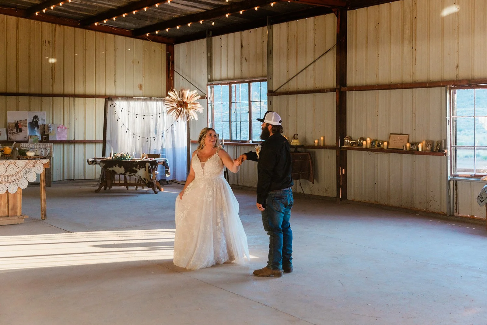 Kingman Arizona Barn Wedding-250.jpg