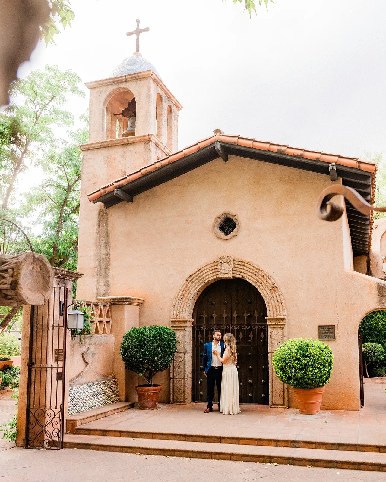 Tlaquepaque Engagement-12.jpg