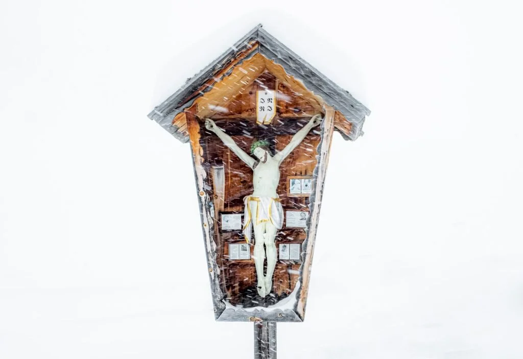 746Ken-SpenceWhite-Christmas3-scaled.jpg