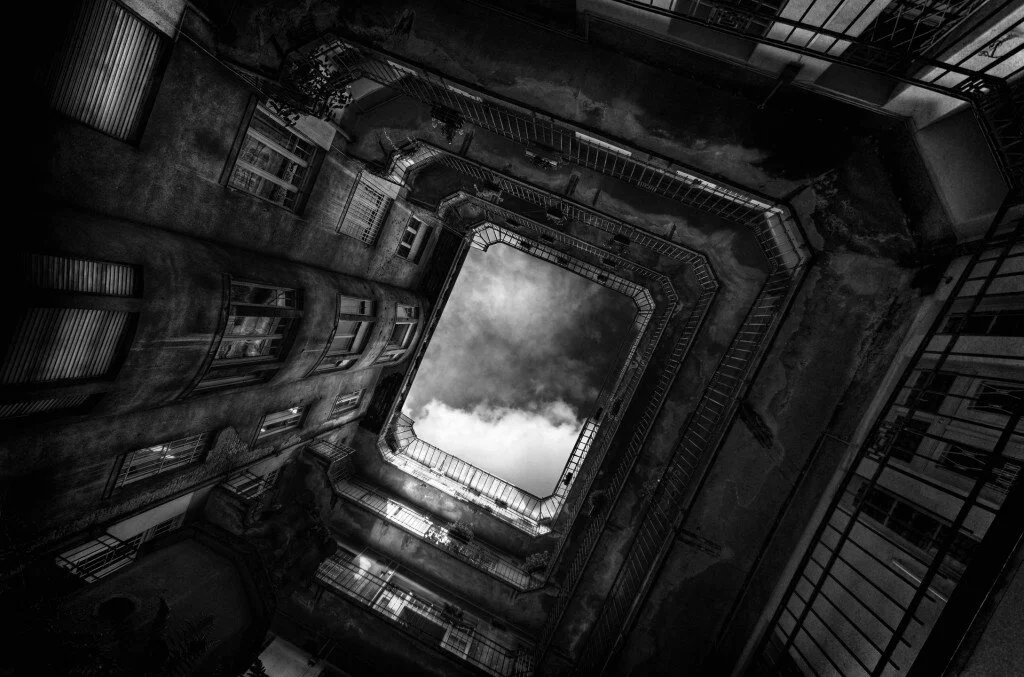 693Michael-PersinNo-escape2.jpg