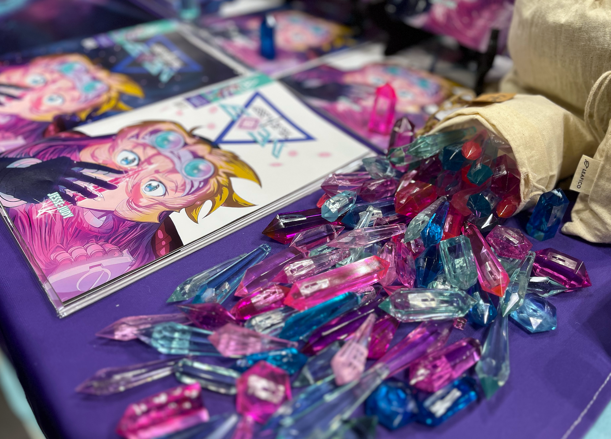 HAYLON CRYSTAL DISPLAY.png