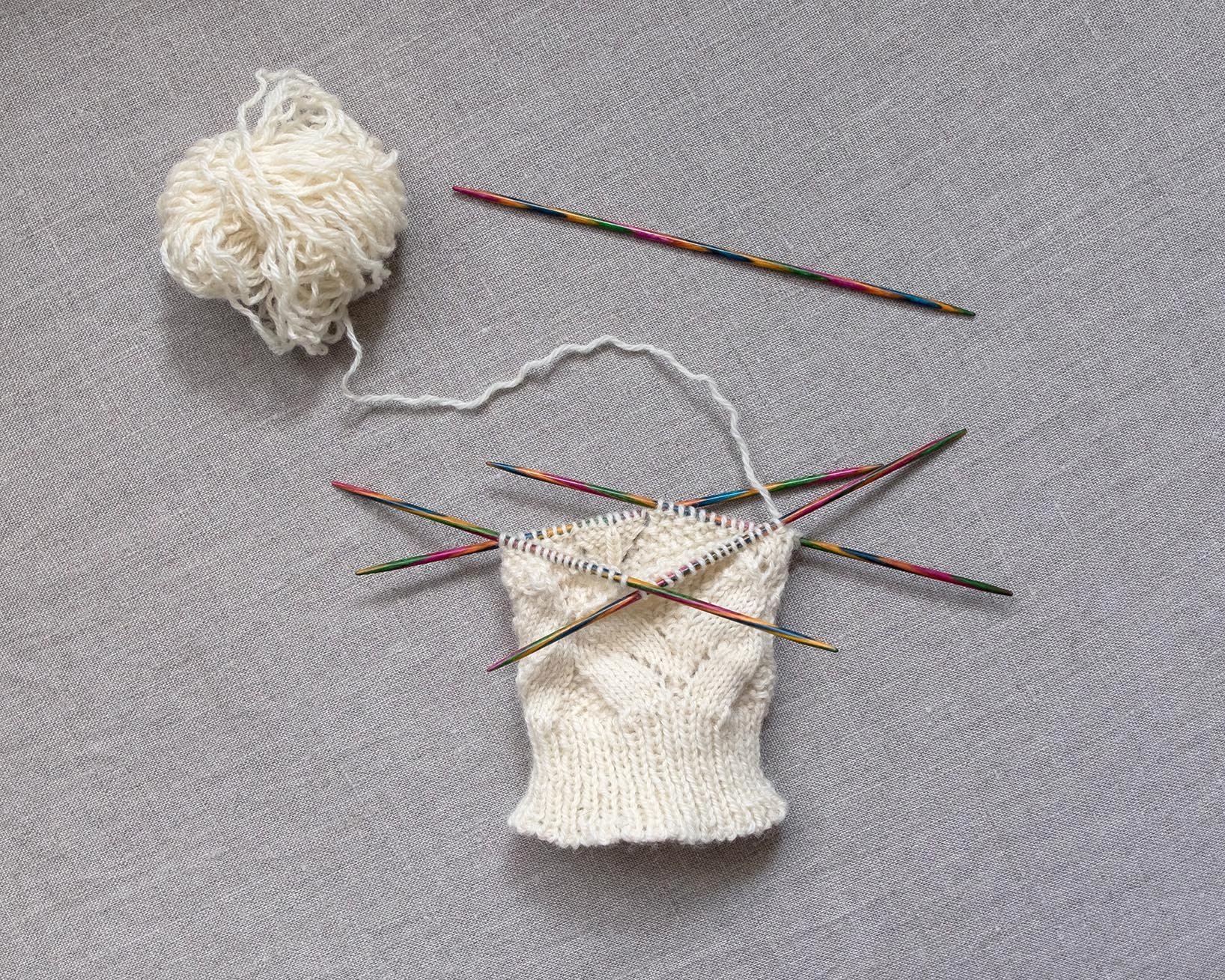 Which needles to use for sock knitting? — flock